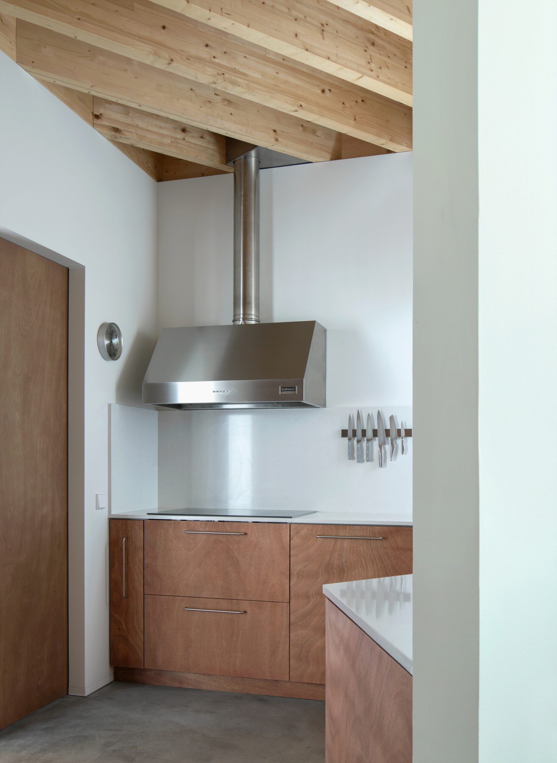 Casa 144º / Jaime Prous Architects