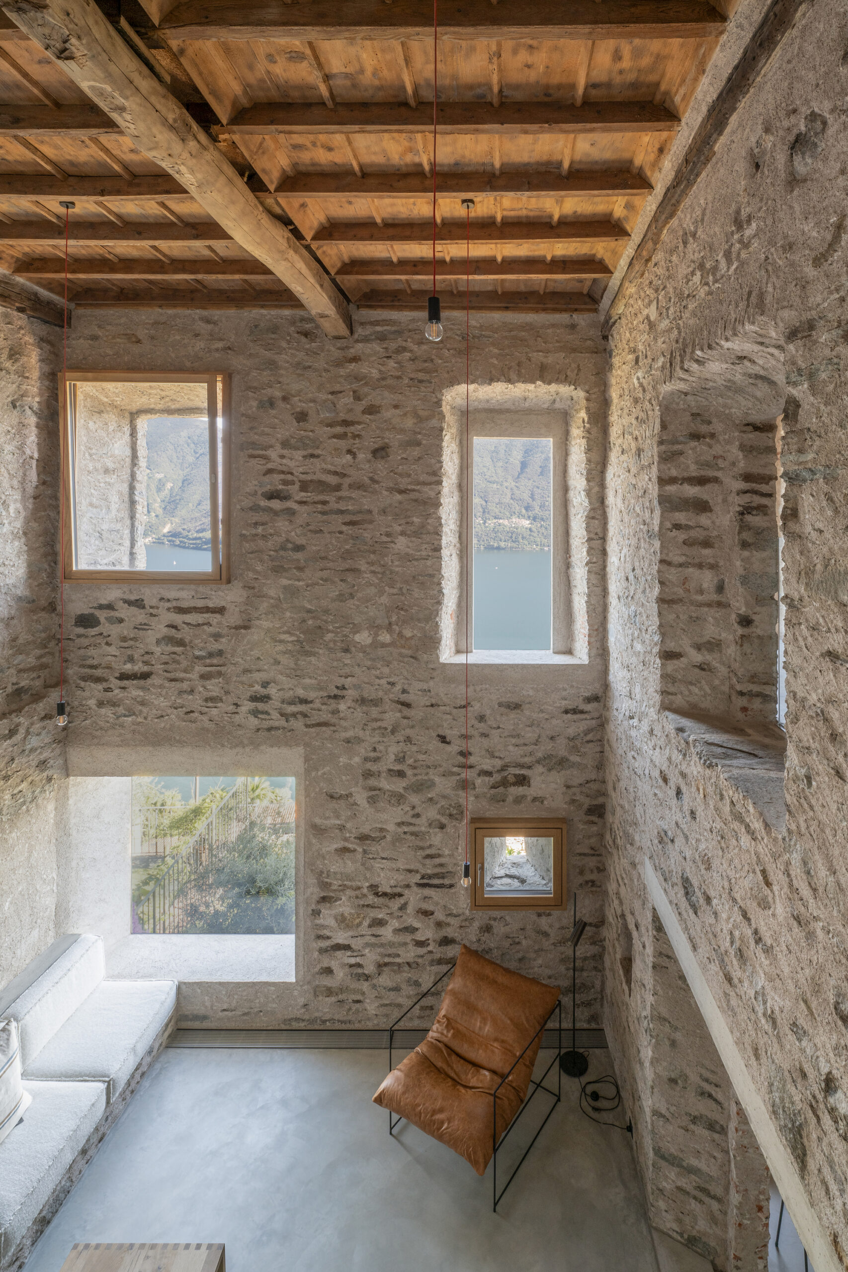 Transformation House ME. в Бриссаго / Wespi de Meuron Romeo architects