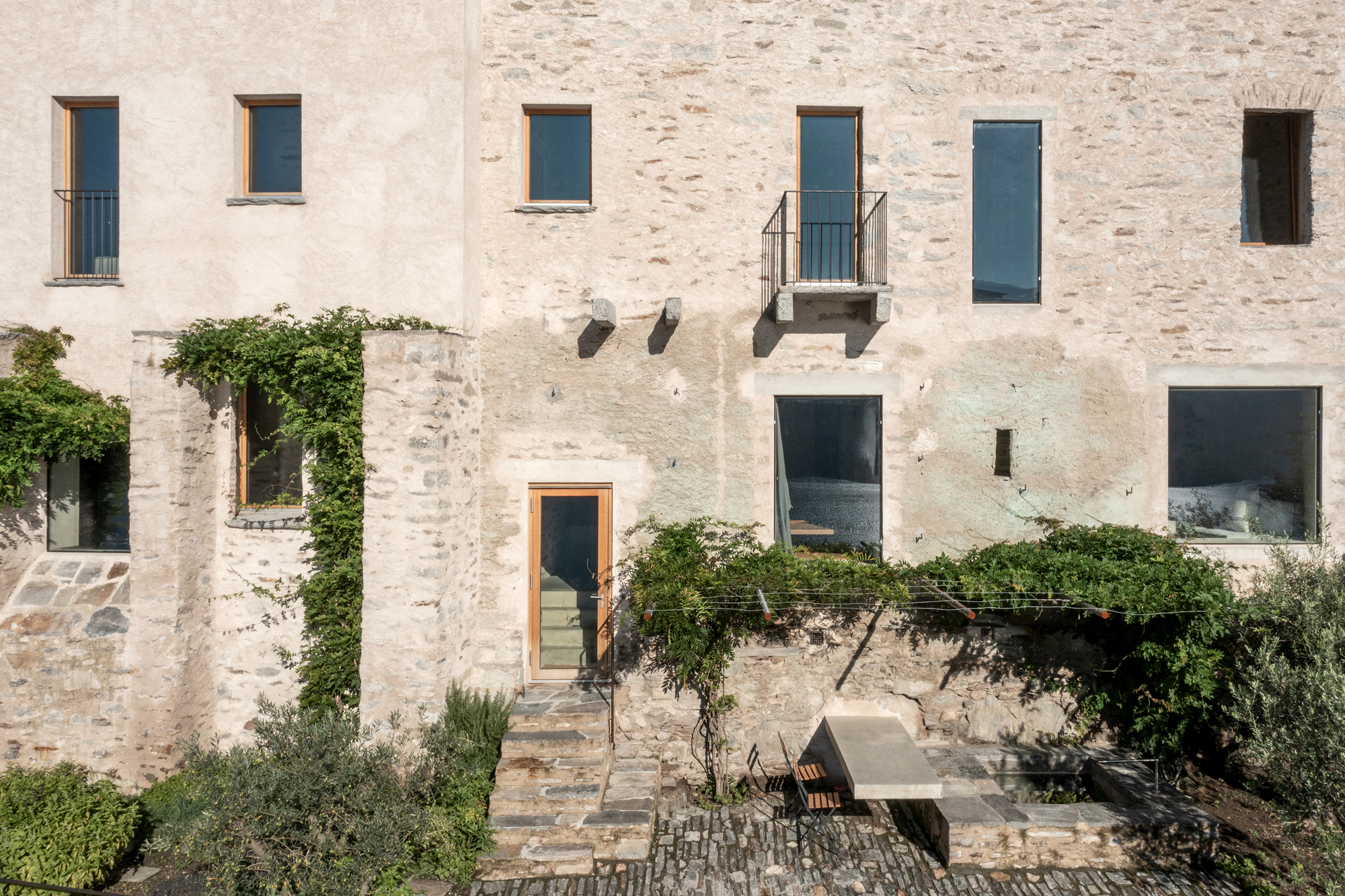 Transformation House ME. в Бриссаго / Wespi de Meuron Romeo architects