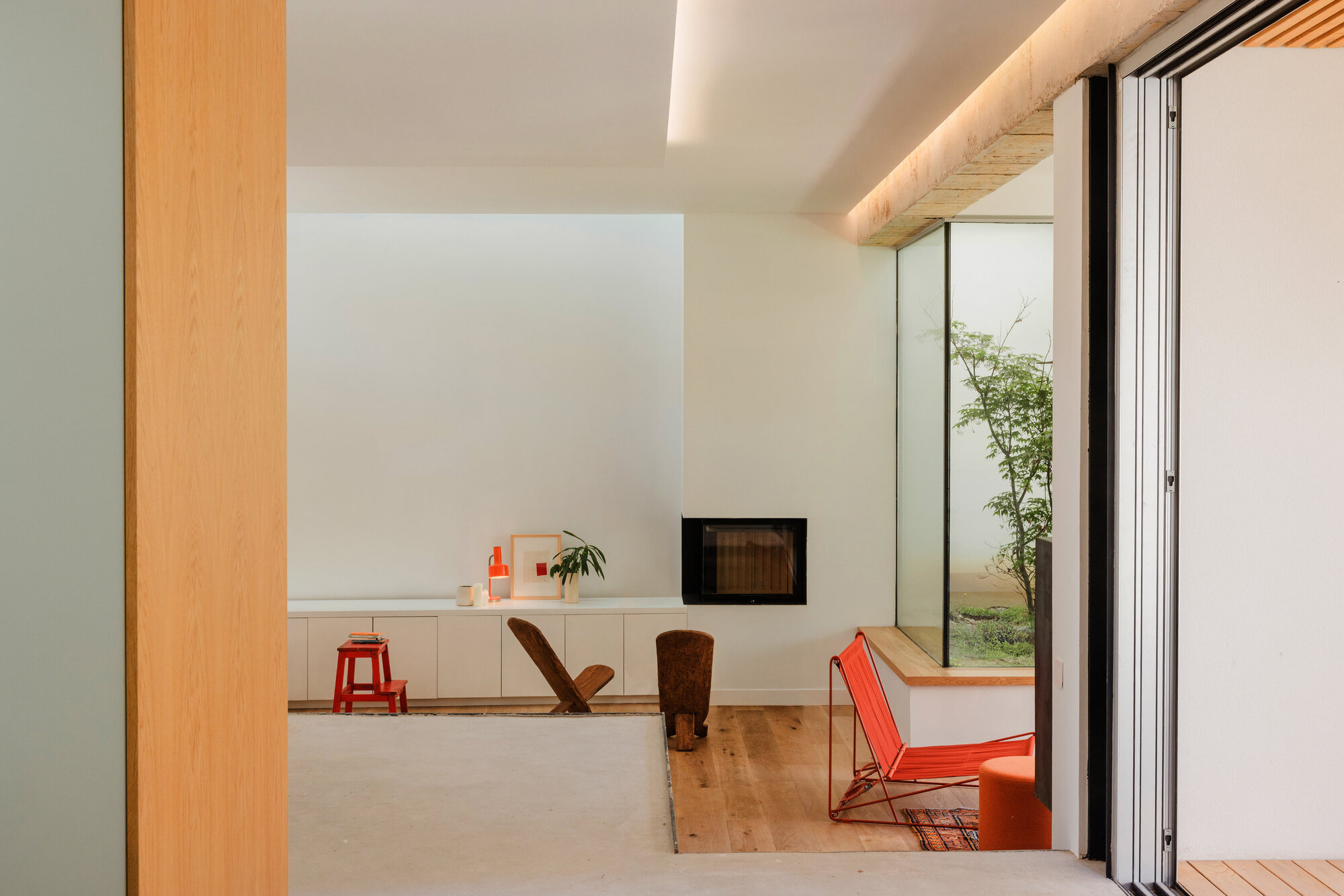 MG Houses / delavegacanolasso — дома в Мадриде, выстроенные вокруг внутреннего уединения