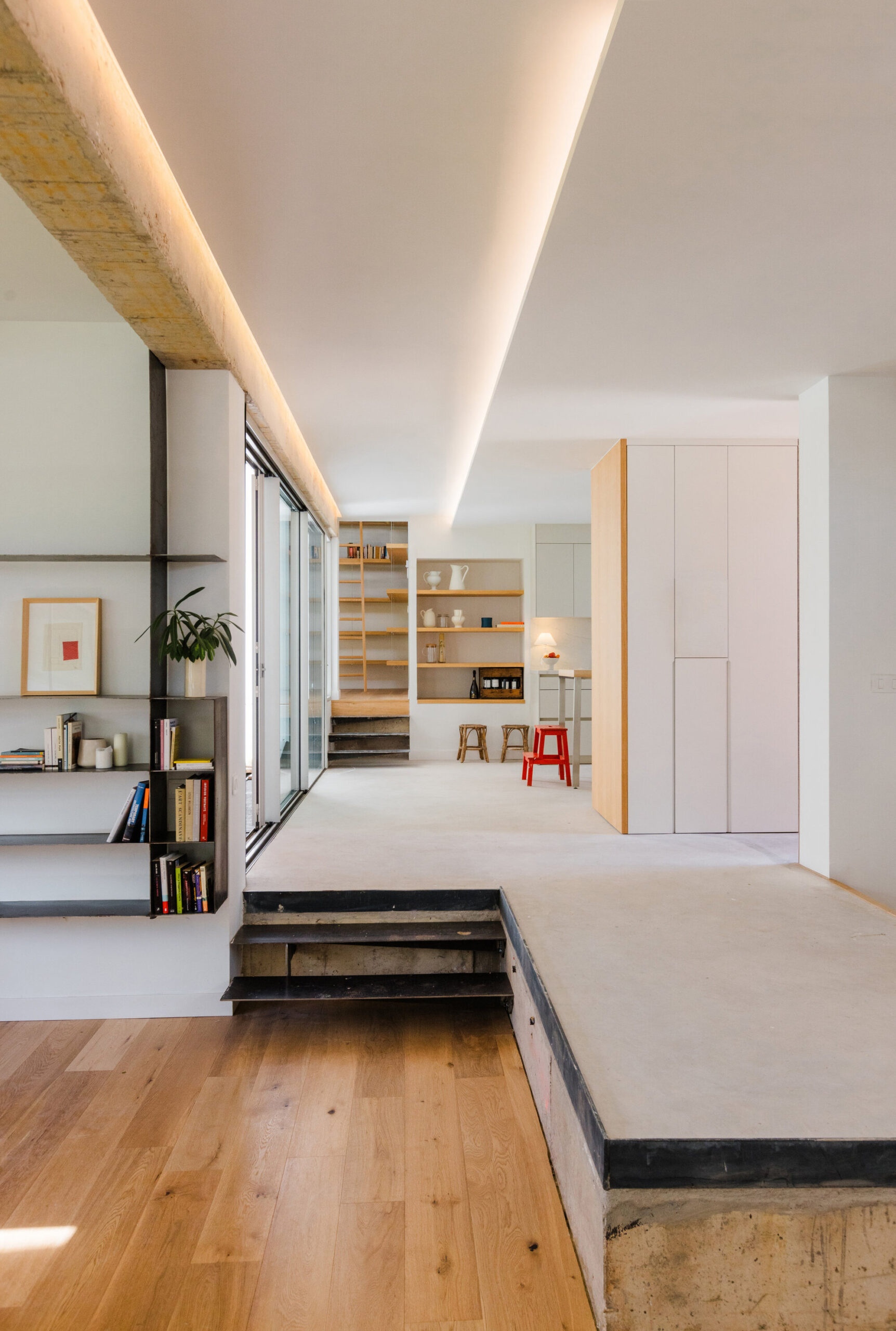 MG Houses / delavegacanolasso — дома в Мадриде, выстроенные вокруг внутреннего уединения