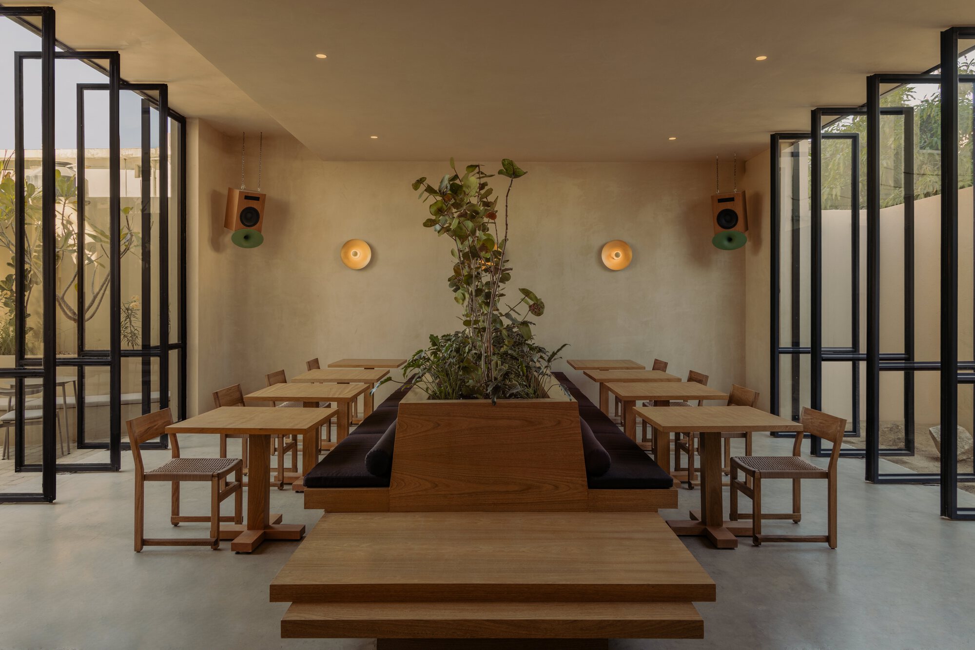 Estero Residences + Gamba café / Barde + vanVoltt