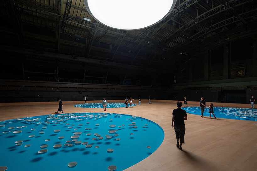 Céleste Boursier-Mougenot представляет клиническое звуковое полотно в Park Avenue Armory в Нью-Йорке