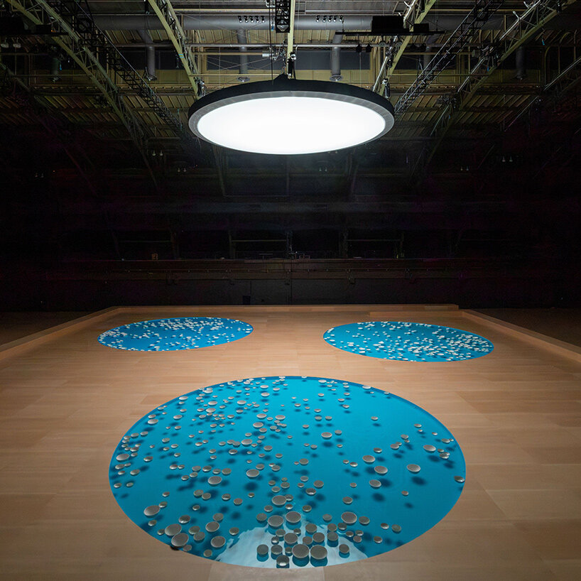 Céleste Boursier-Mougenot представляет клиническое звуковое полотно в Park Avenue Armory в Нью-Йорке