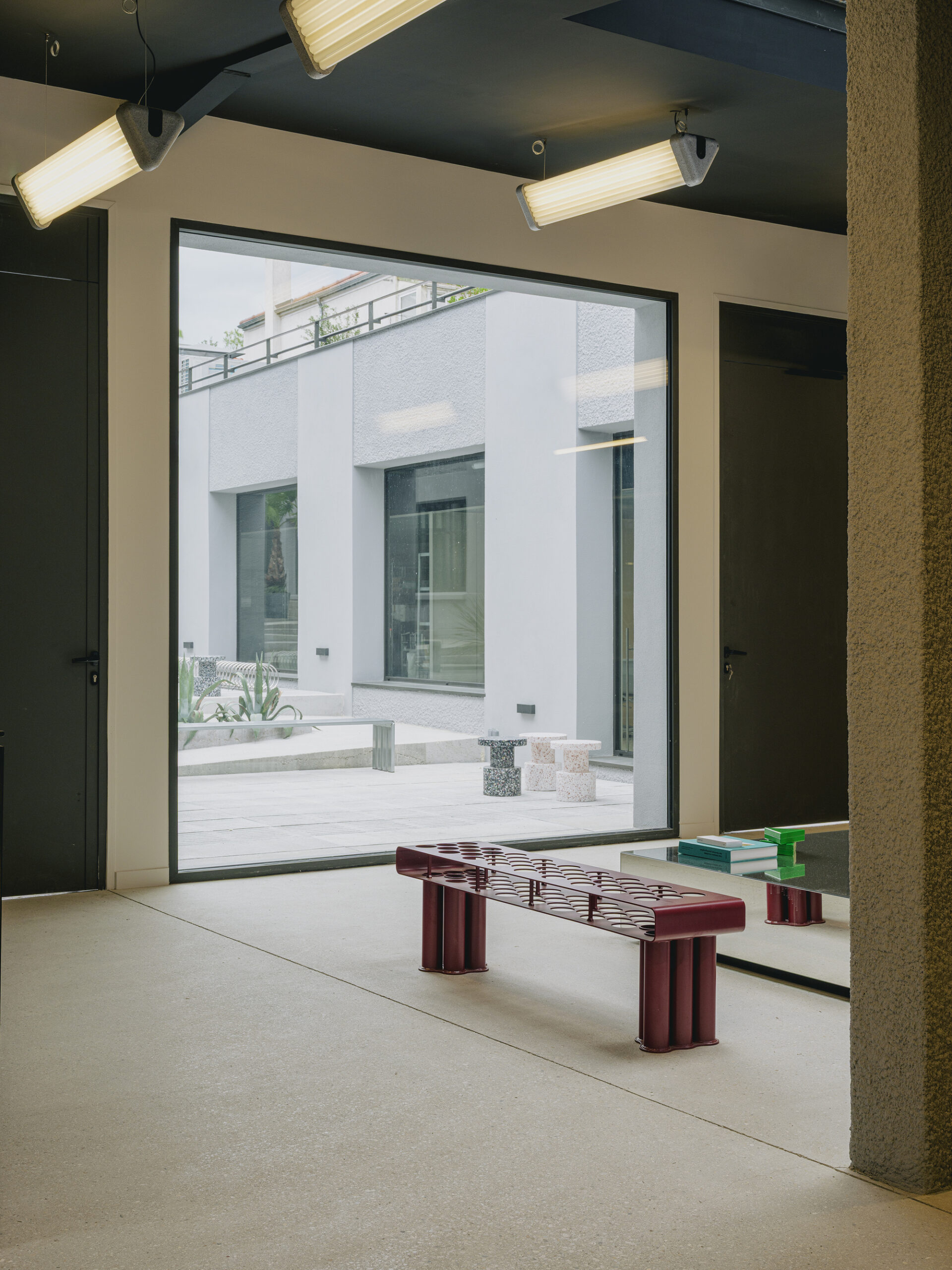 Yard House / Exbrayat Enrico architectes