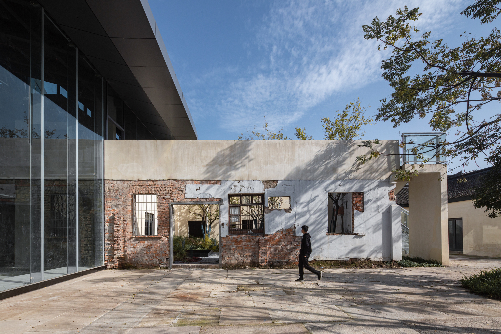 Реновация Dazhou Atelier и прилегающей территории / SpActrum