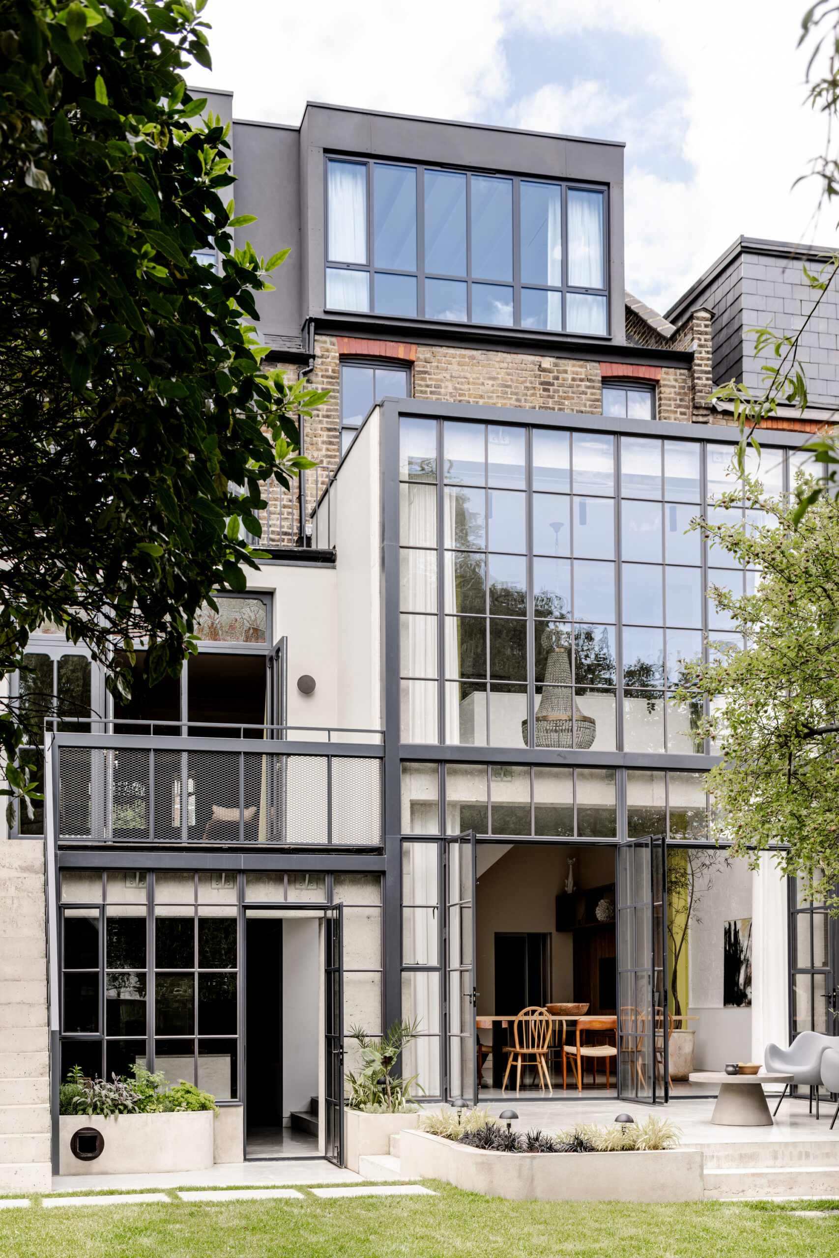 House of Panes / Matthew Giles Architects