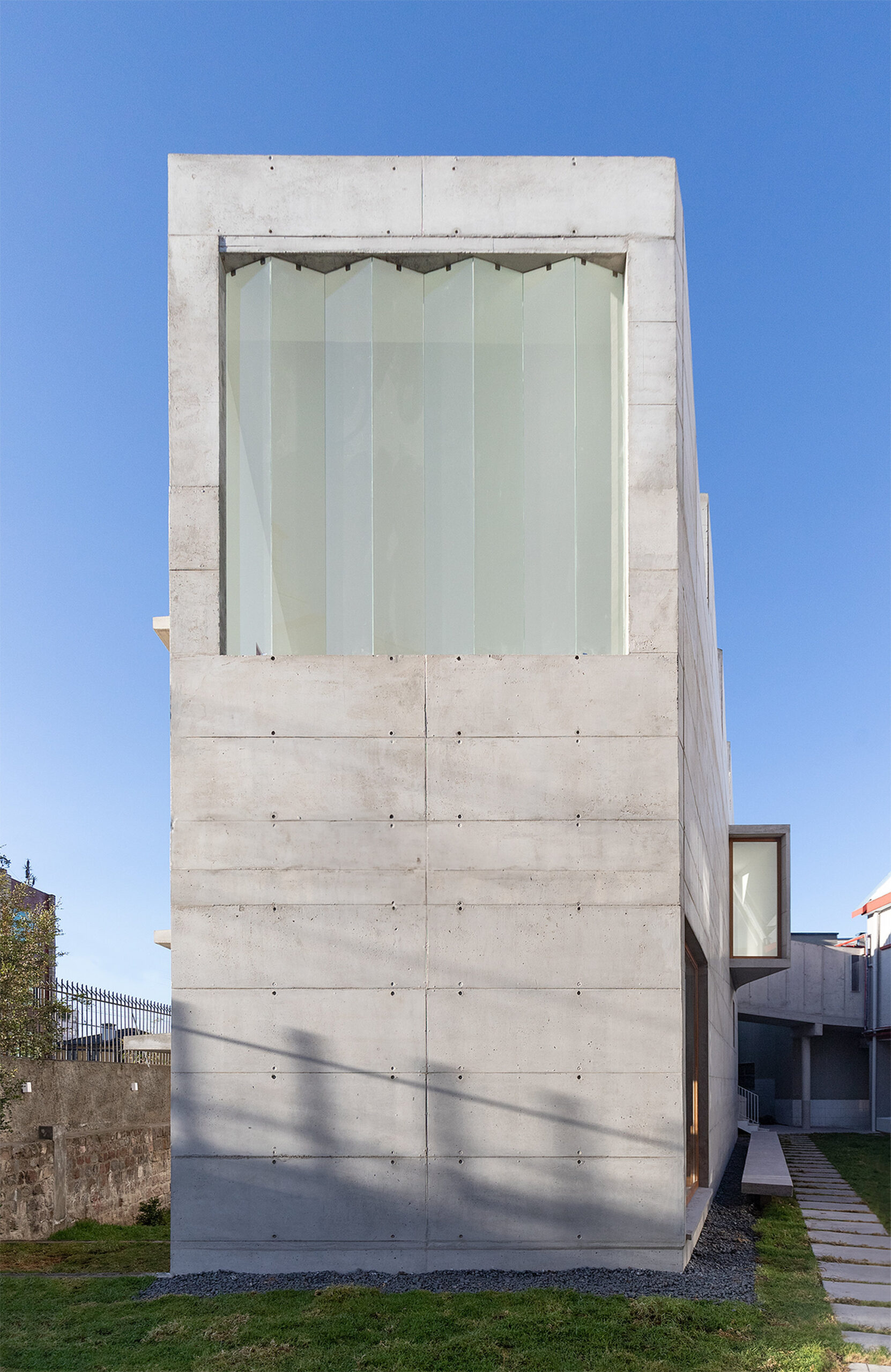 Art Building — Cardenal Spellman Educational Unit / STUDIO BLUR