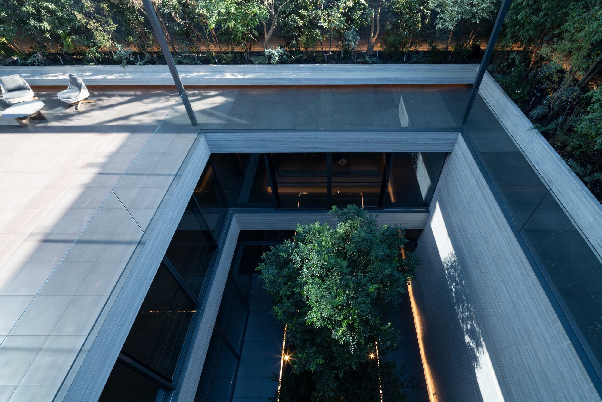 Eternity House / APOLLO Architects & Associates