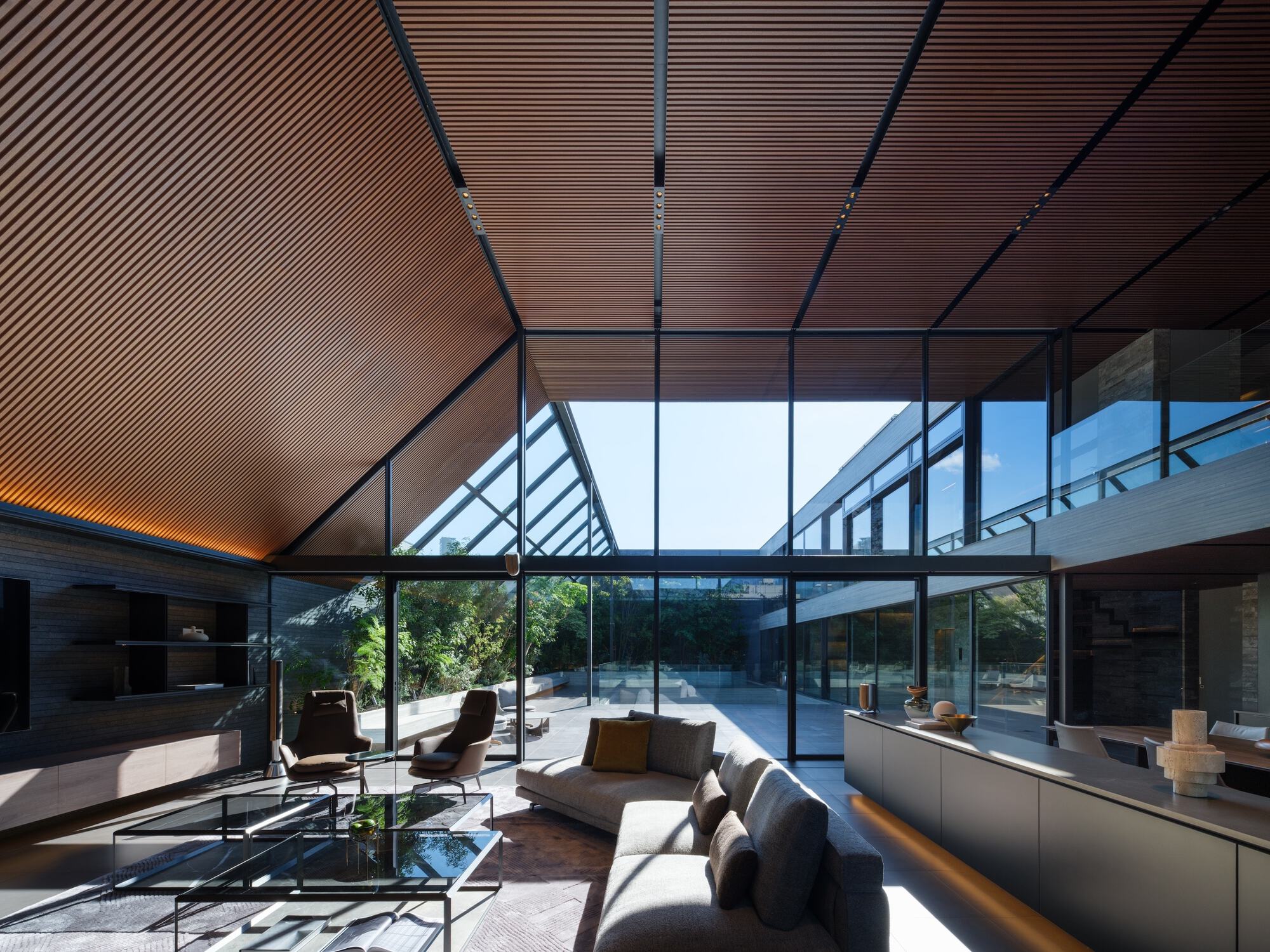Eternity House / APOLLO Architects & Associates