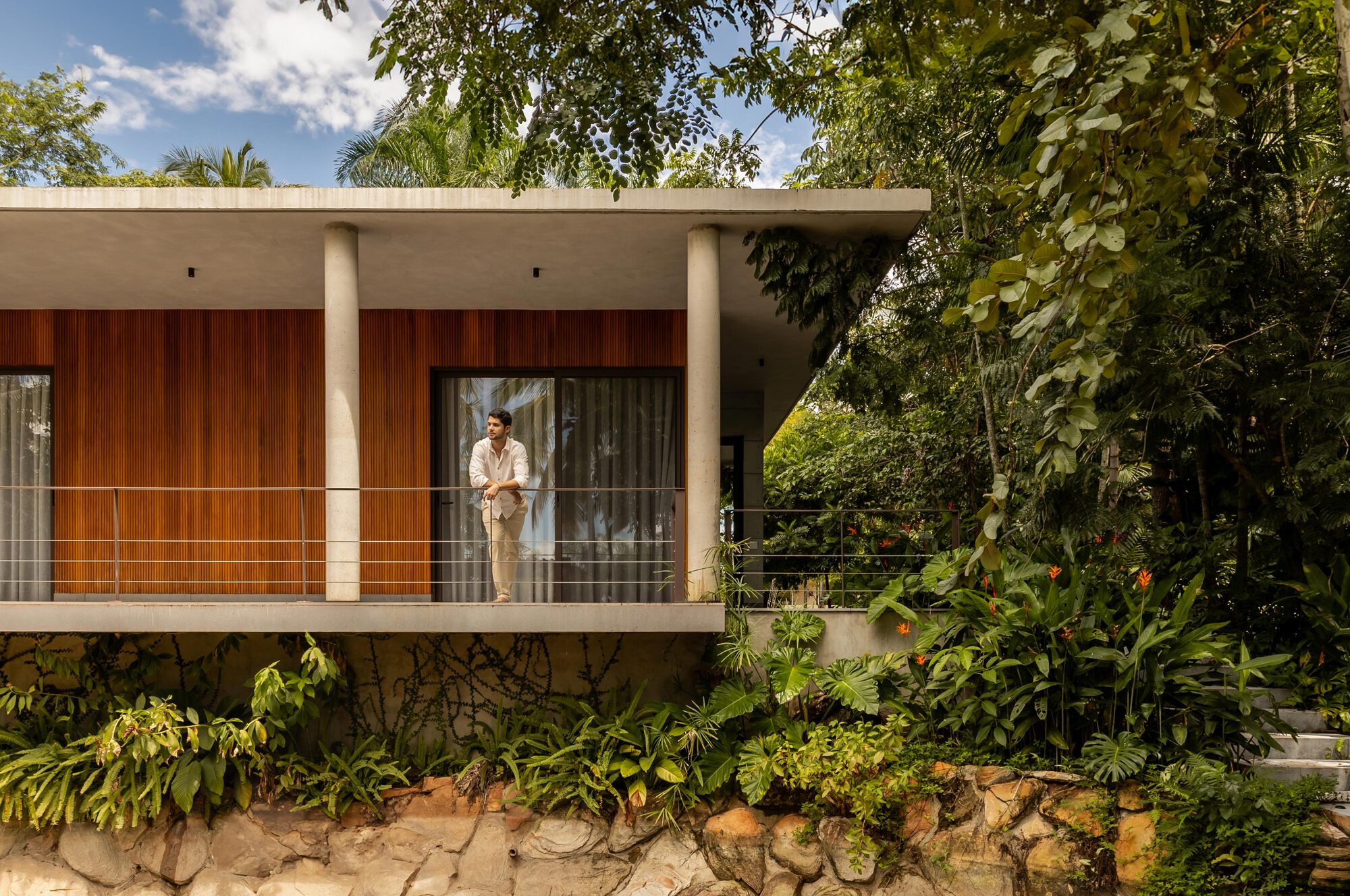 Lagoa Azul Suite / Carlos Alberto Arquitetura