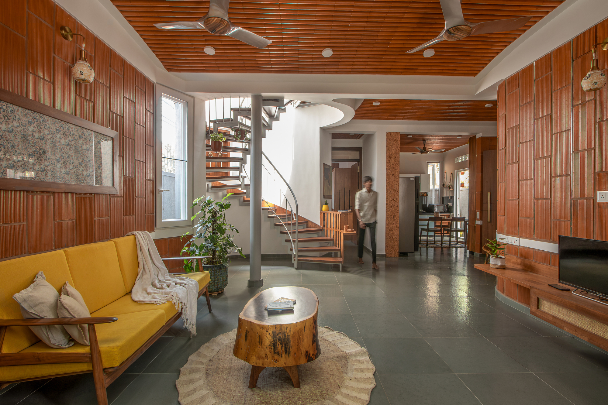 Nalme House / Wright Inspires