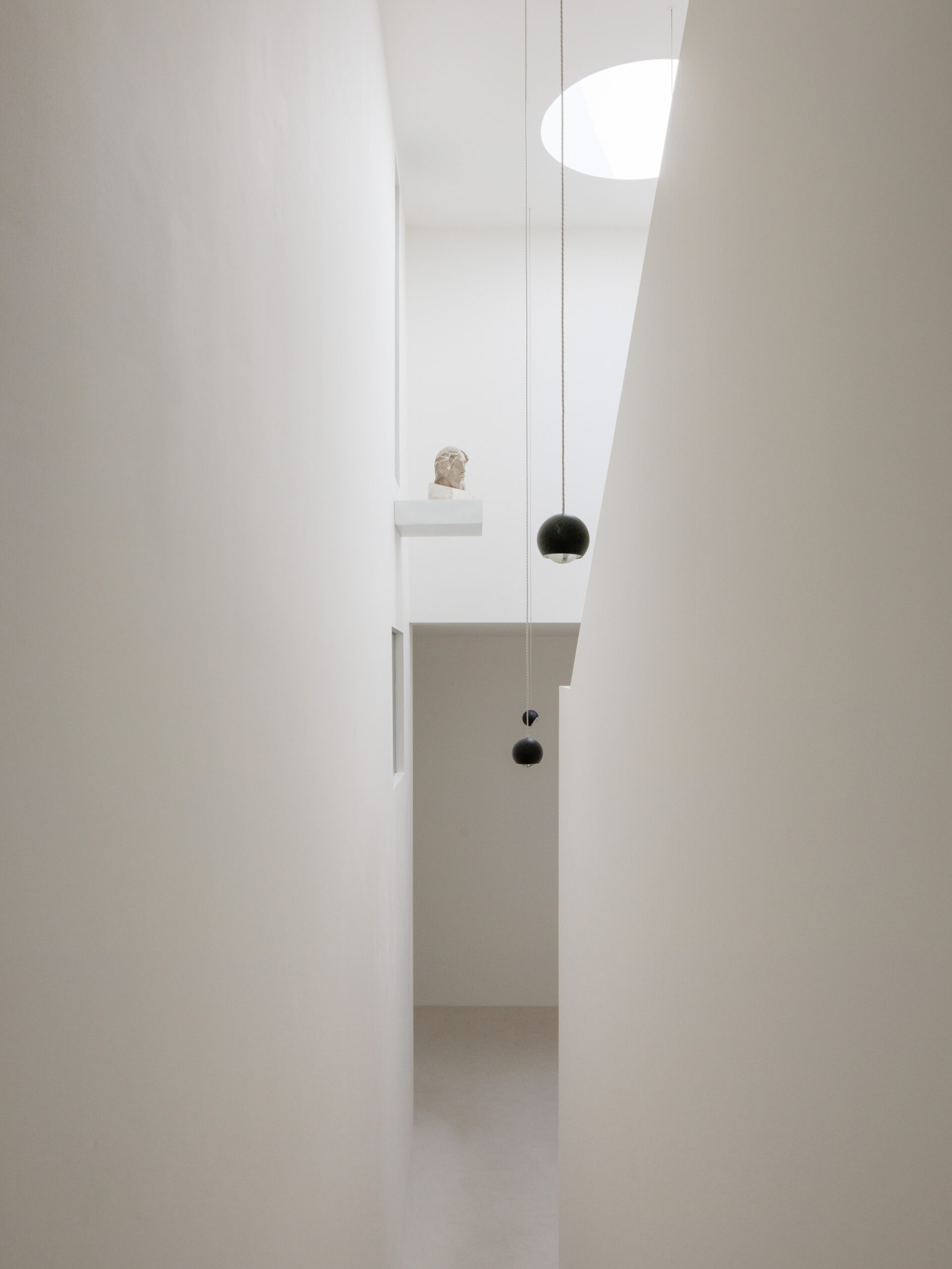 Преобразование дома в Harmónia: Atelier 008 превратил фрагментированный дом 1960-х в медитативное убежище