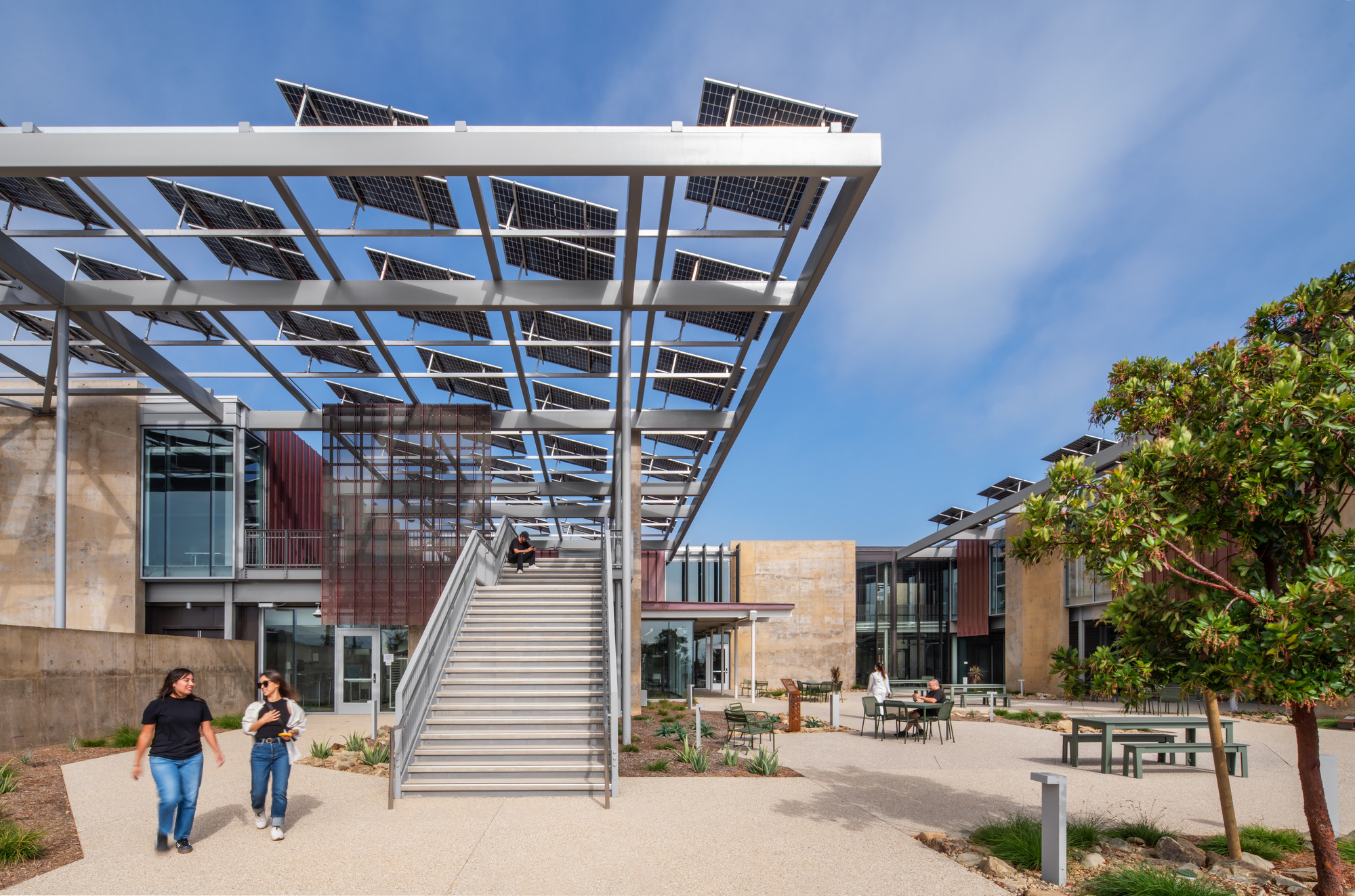Malibu High School / KoningEizenberg Architecture