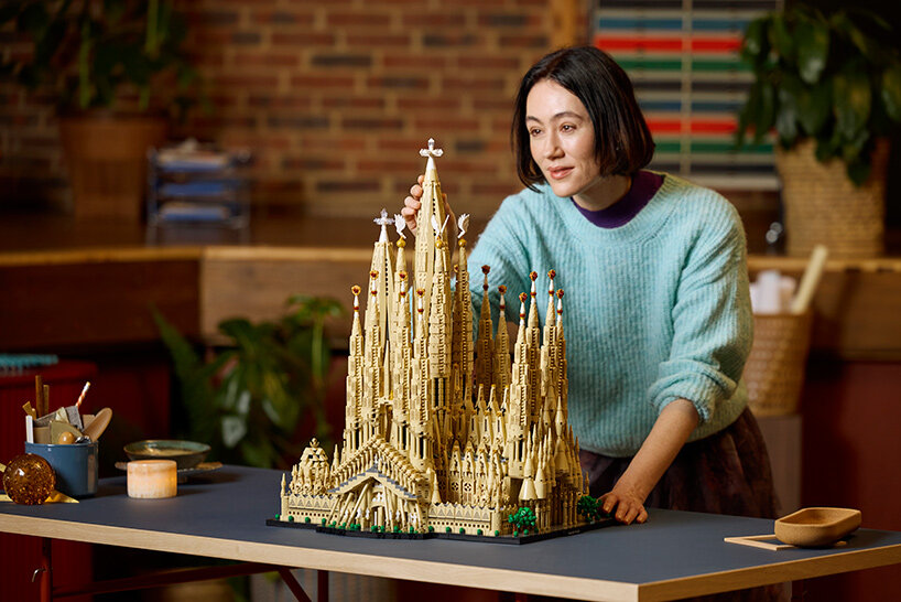 LEGO представила набор Sagrada Família из 12 060 деталей