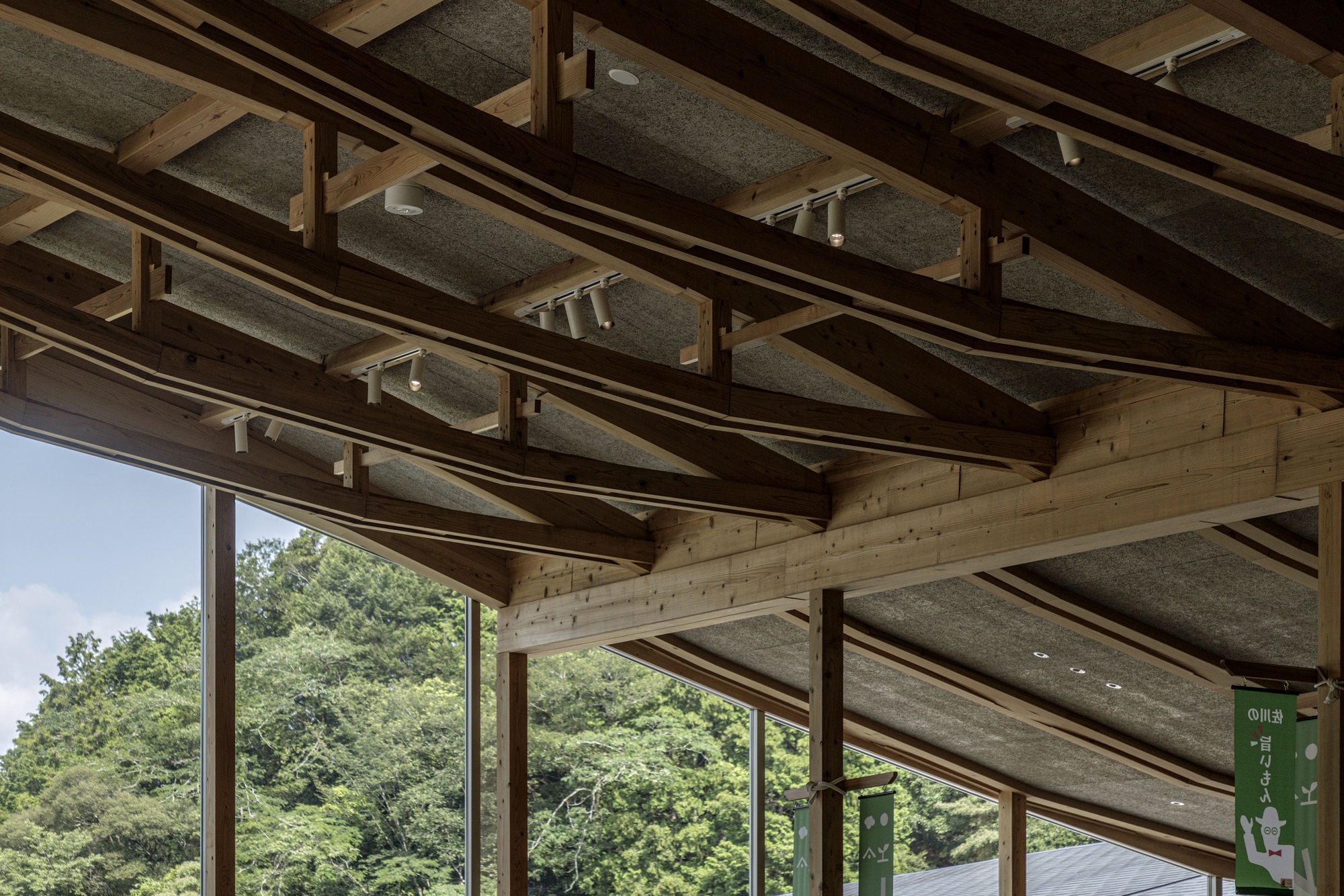Станция Makino’s Roadside Station в Сакаве: проект STUDIO YY, Wakatake Town Planning Research Institute и WORKSTATION
