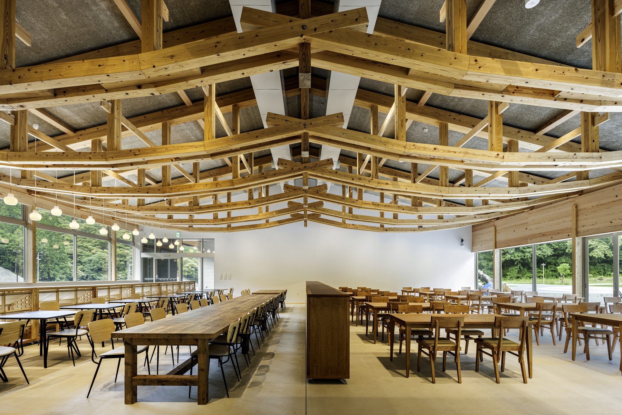 Станция Makino’s Roadside Station в Сакаве: проект STUDIO YY, Wakatake Town Planning Research Institute и WORKSTATION