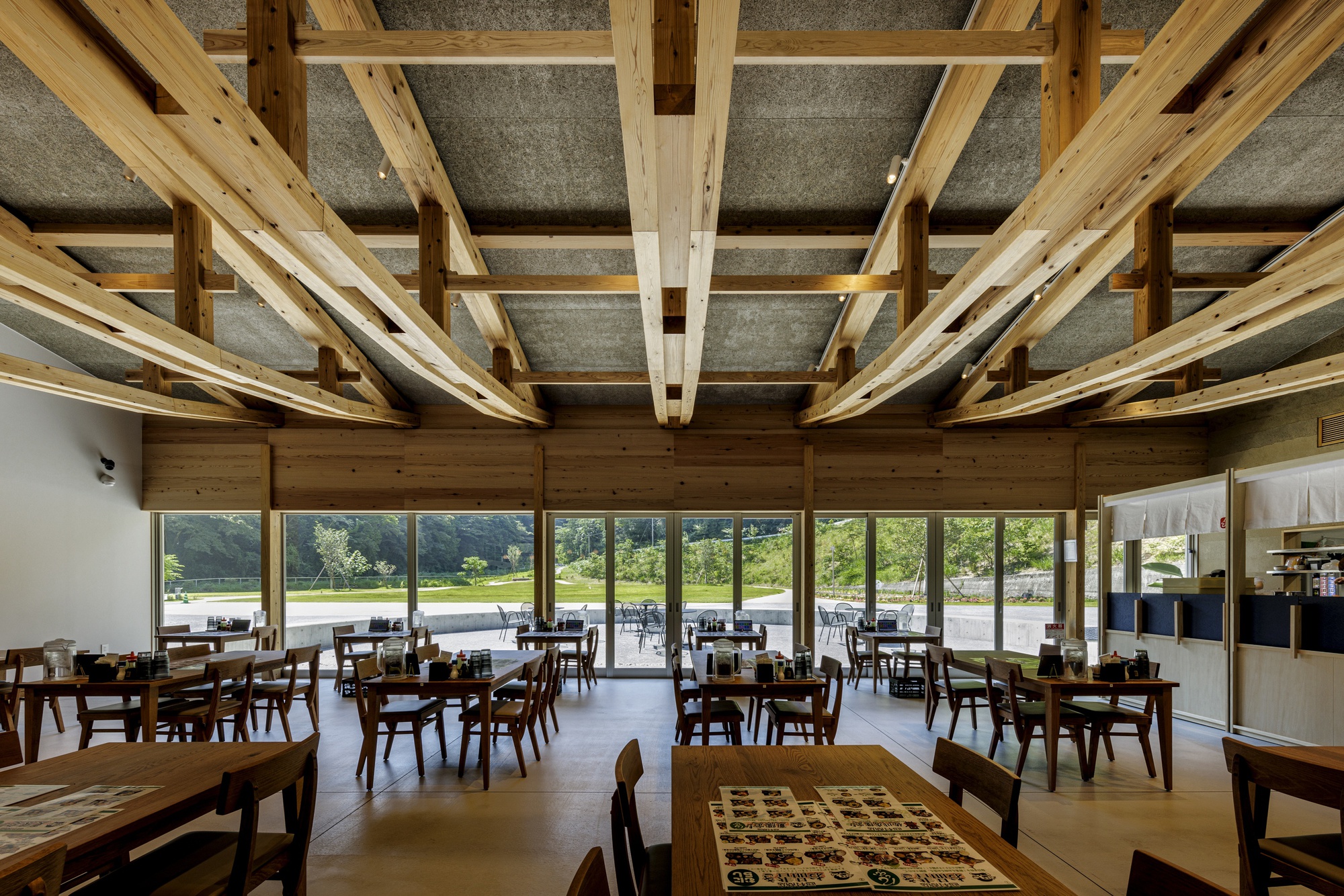 Станция Makino’s Roadside Station в Сакаве: проект STUDIO YY, Wakatake Town Planning Research Institute и WORKSTATION