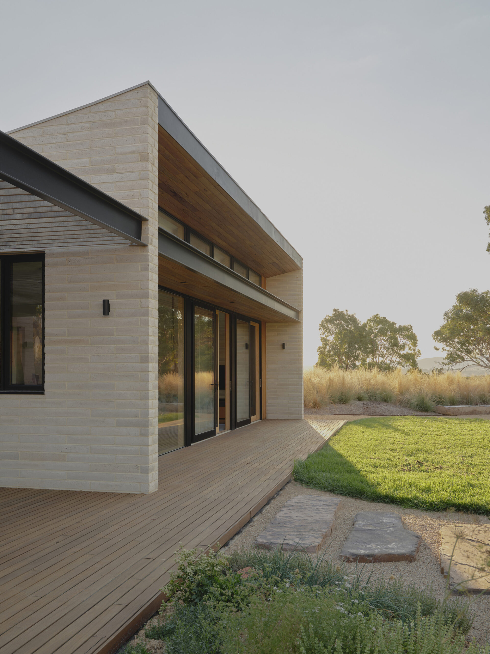 Mansfield House / Field Office Architecture