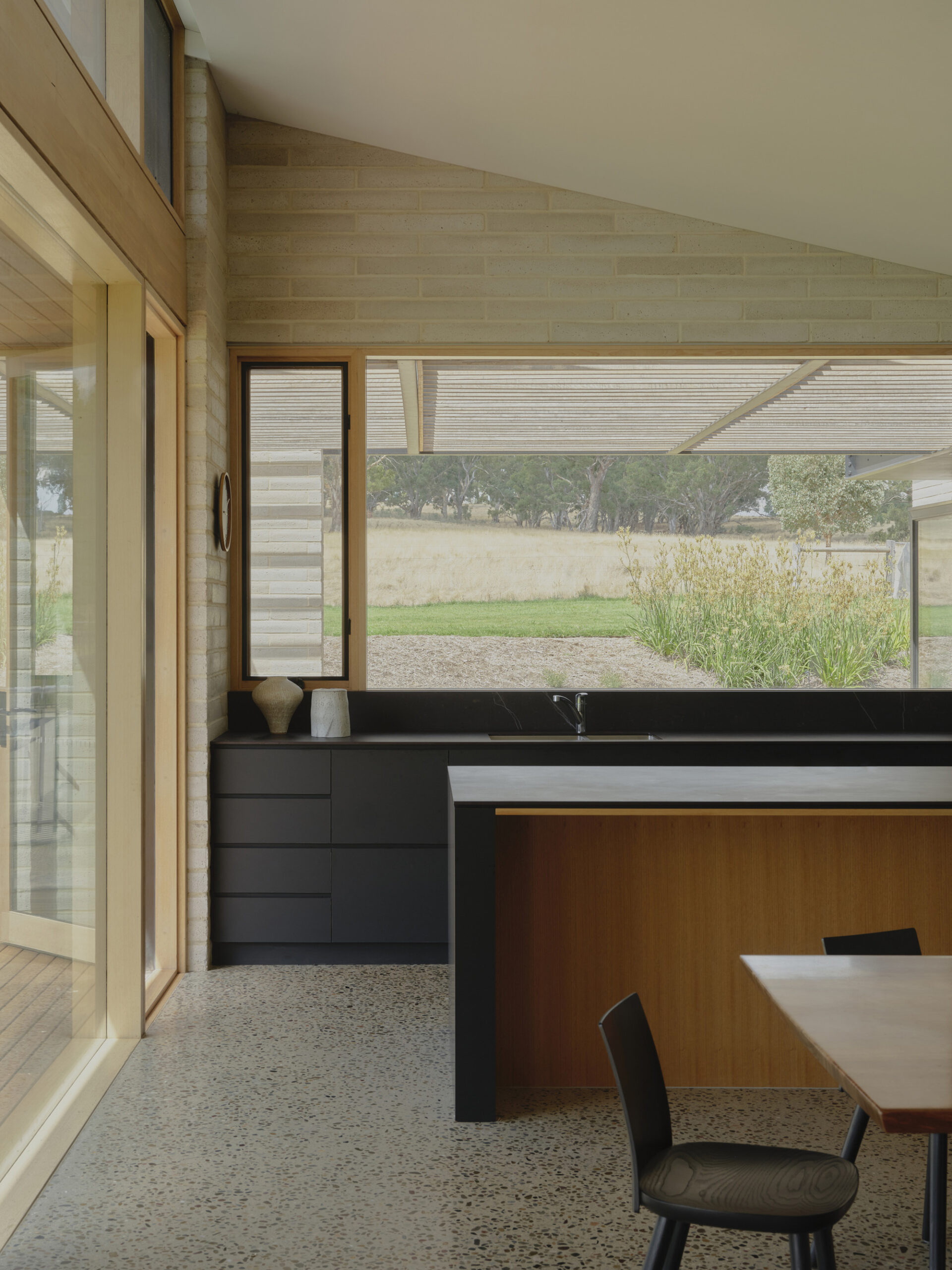 Mansfield House / Field Office Architecture