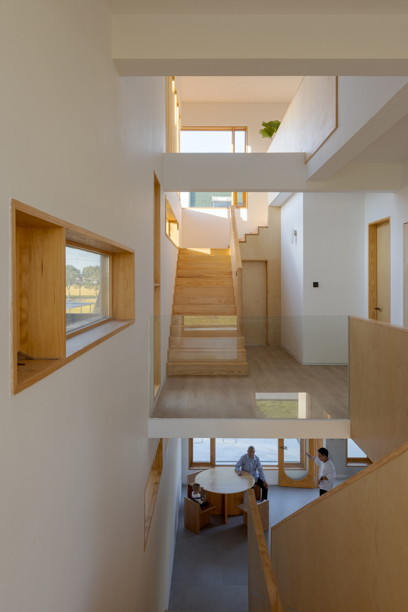 Mini South Villa / Dispacement Architectural Design