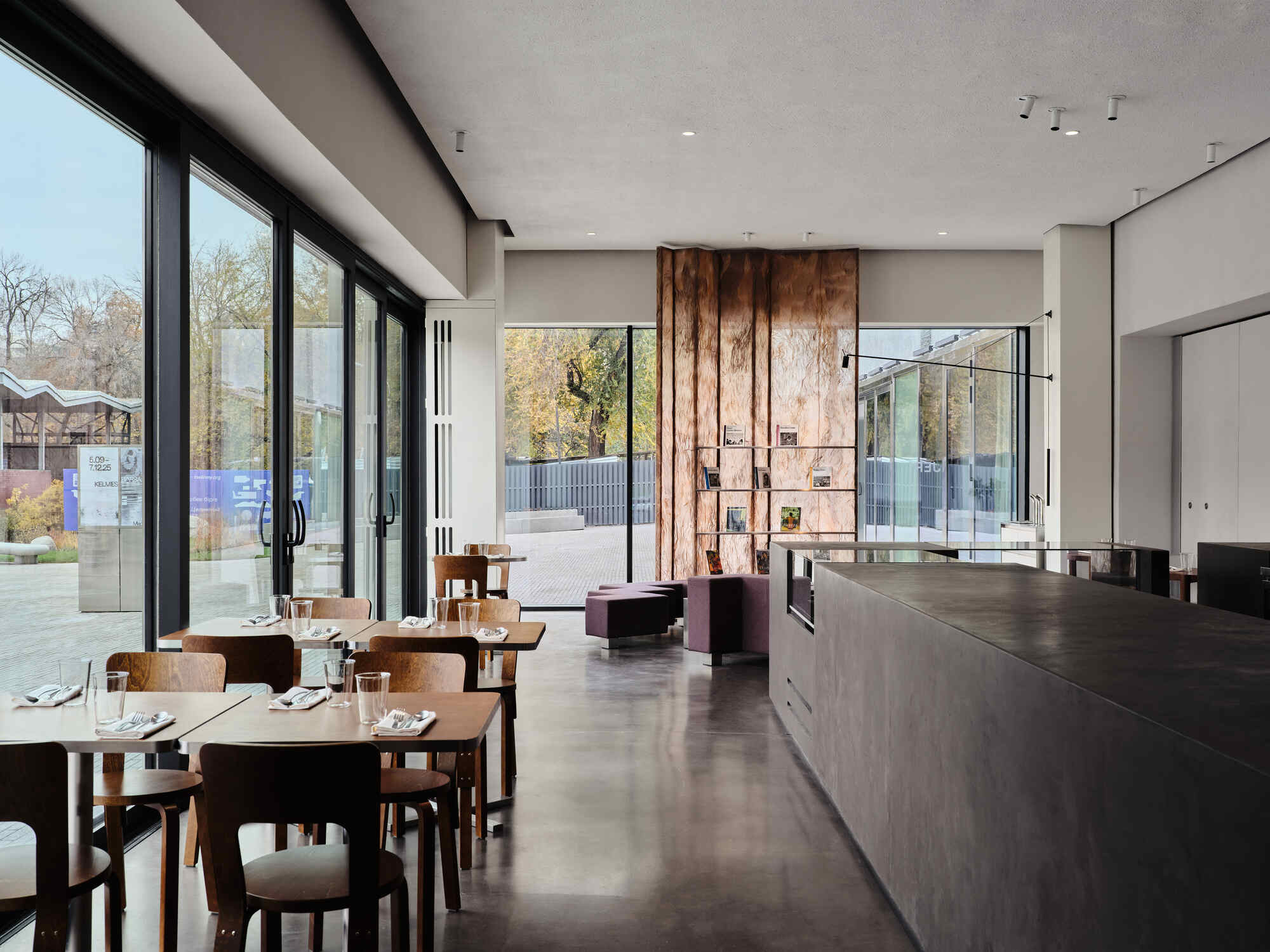 JER café в Tselinny Center of Contemporary Culture / NAAW