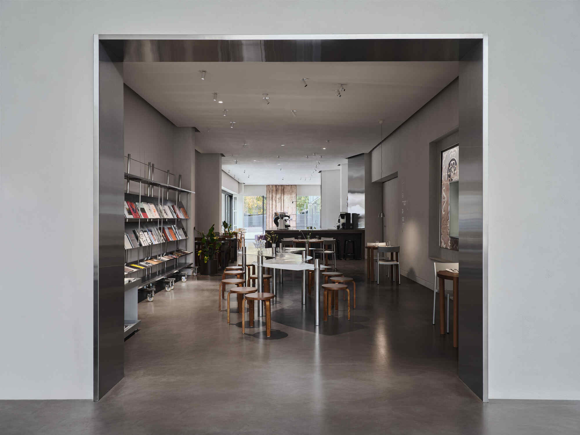 JER café в Tselinny Center of Contemporary Culture / NAAW