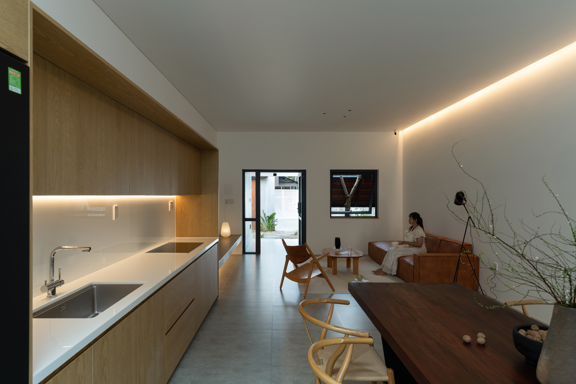 Nam Da House / 24Minimalist Architecture