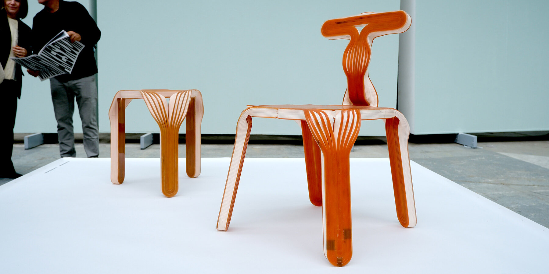 После 3D-печати: Bend Chair и Bend Stool студии Oberdoerfer & Krebs