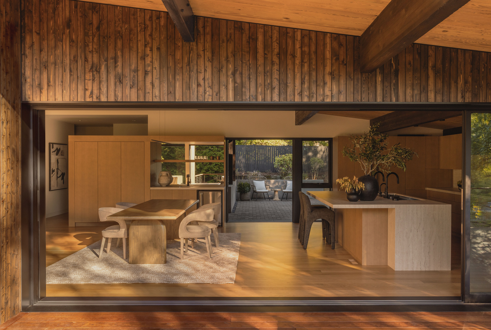 Island Crest / ONOMA Architecture