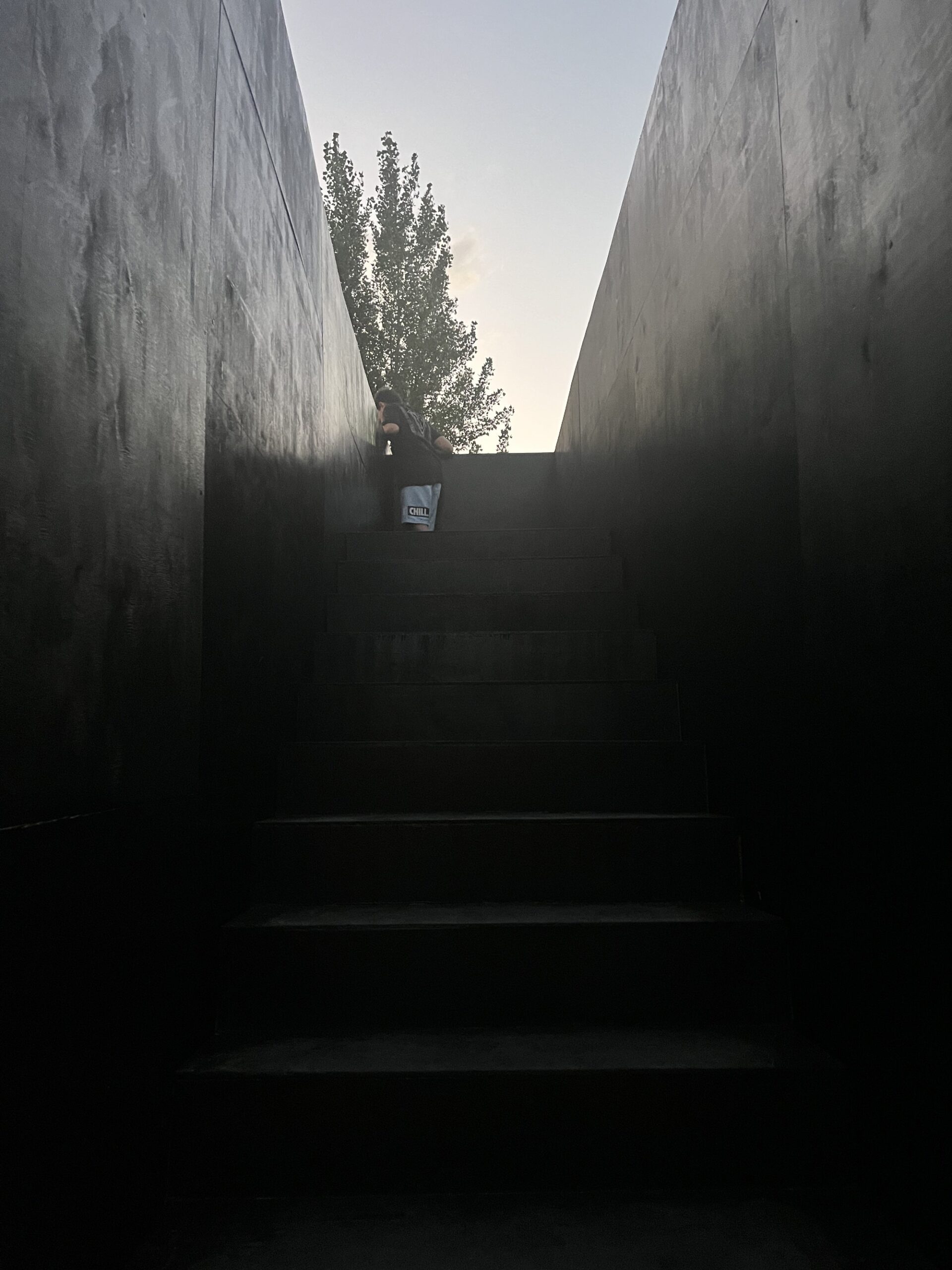 Pavilion Reflection of Infinity / Alberto Collet + MEDS (Meetings of Design Students)