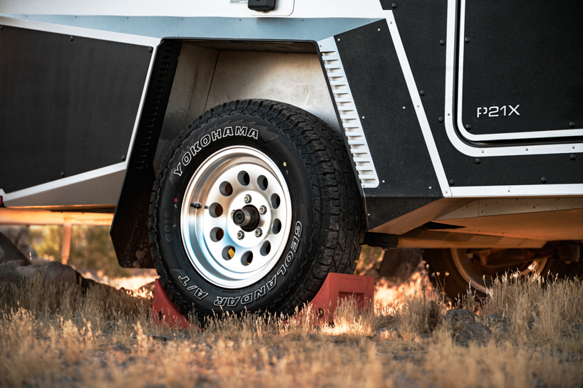 Polydrops P21X: солнечный off-road прицеп для мобильной жизни с акцентом на энергоэффективность