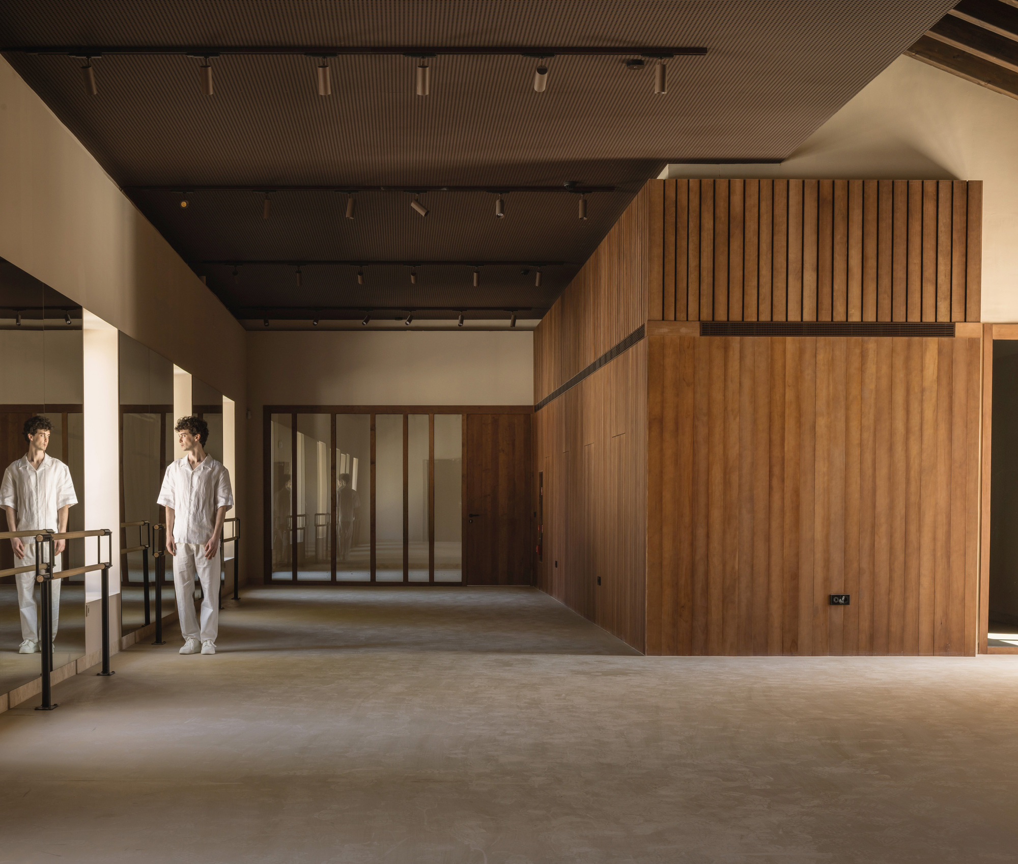 Las Cigarreras Industrial Complex / Ramón Esteve Estudio
