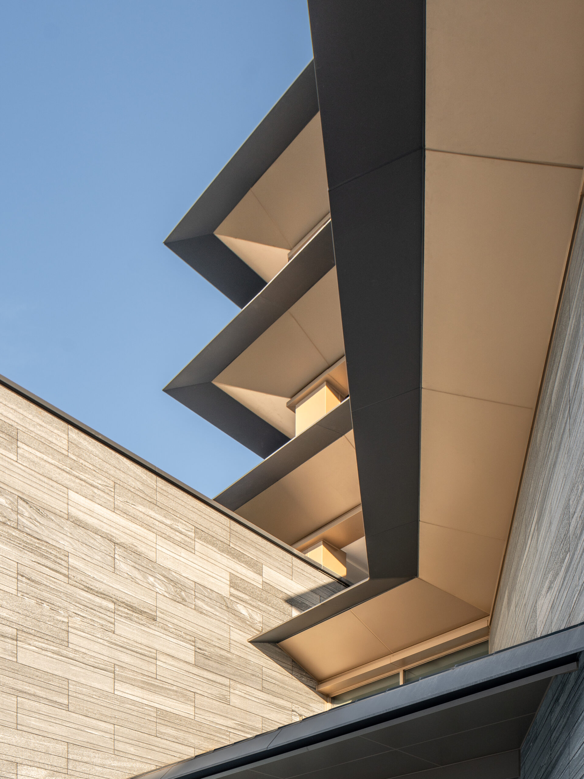 Jiangshan Tonglumen Urban Terrace / gad