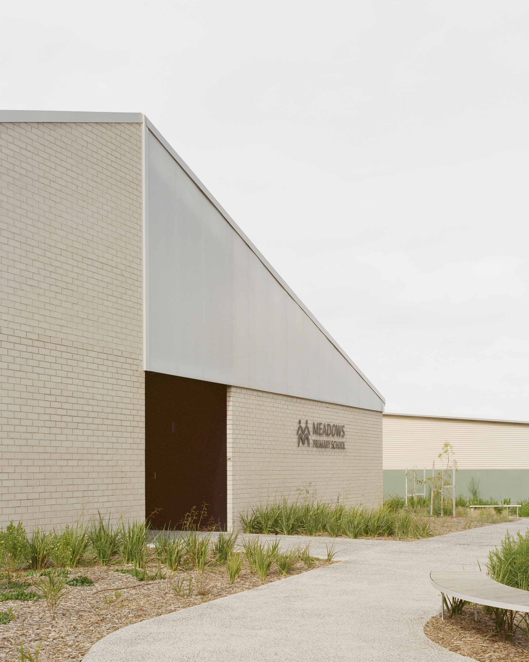 Meadows Primary School / Project 12 Architecture