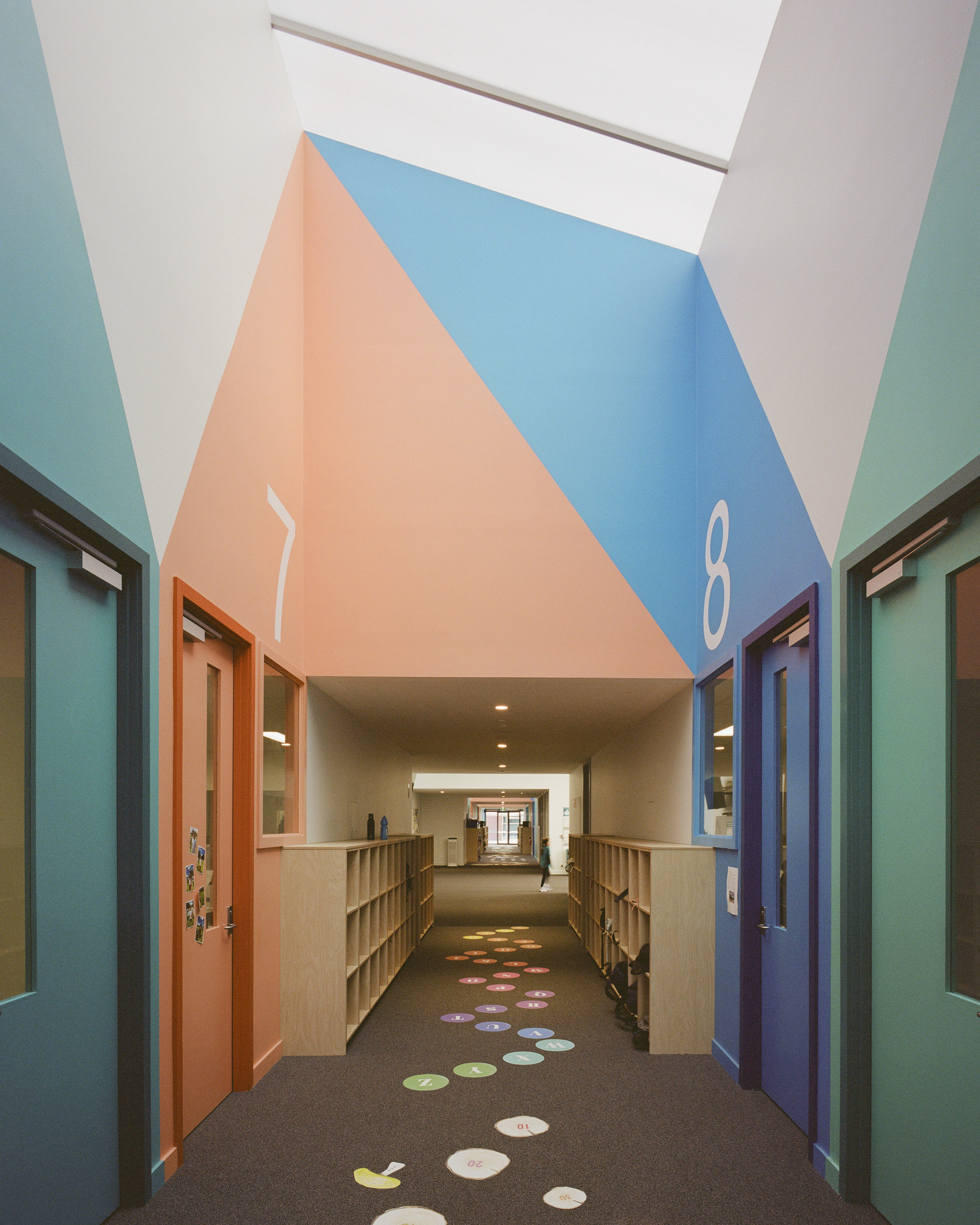 Meadows Primary School / Project 12 Architecture