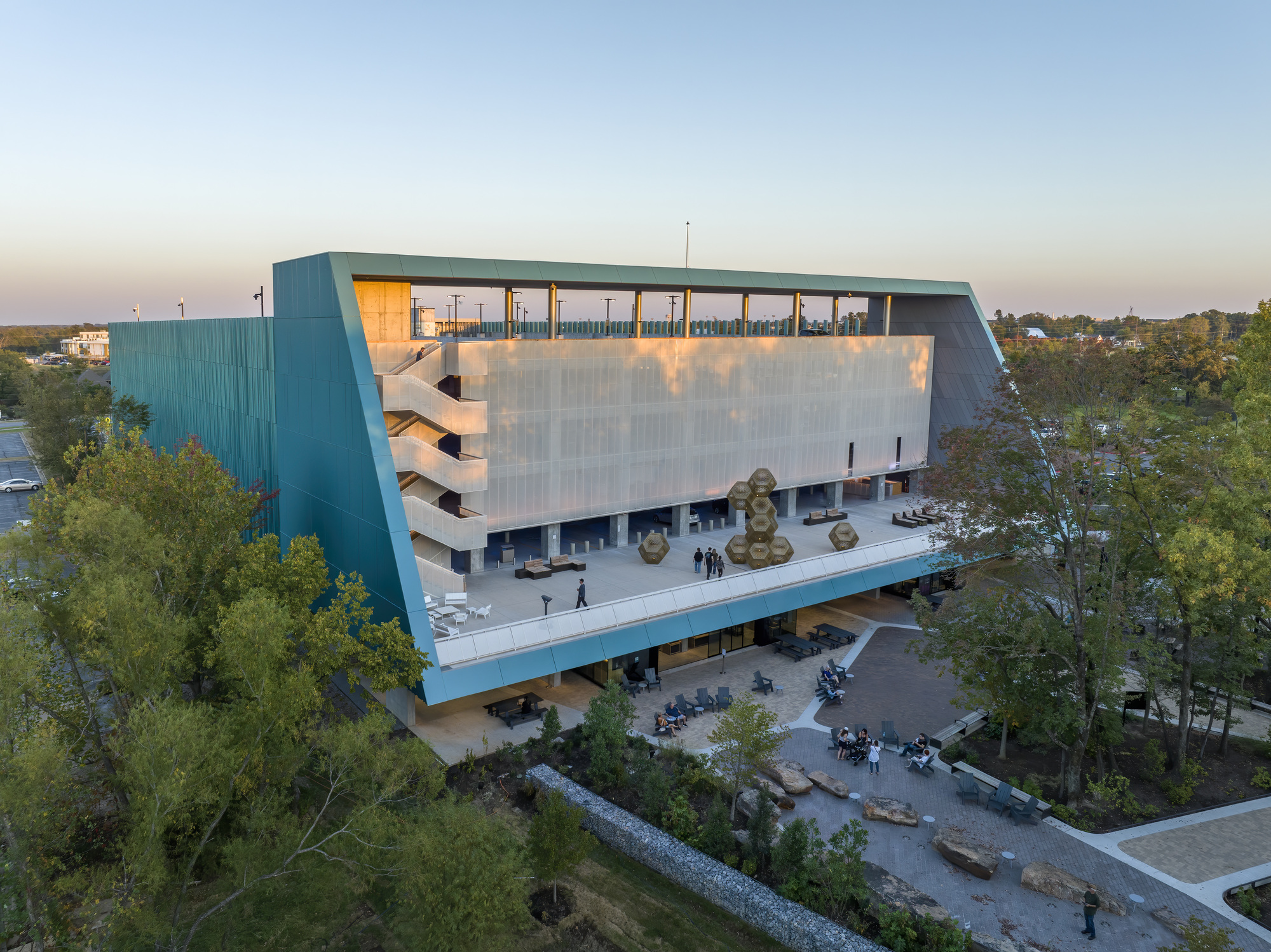 Safdie Architects завершили расширение музея Crystal Bridges в Арканзасе