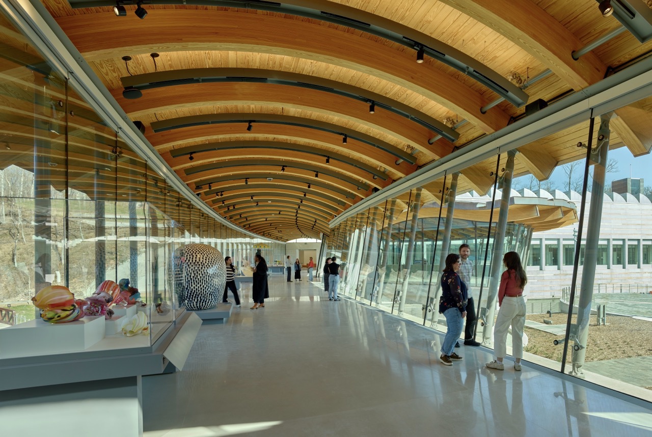 Safdie Architects завершили расширение музея Crystal Bridges в Арканзасе