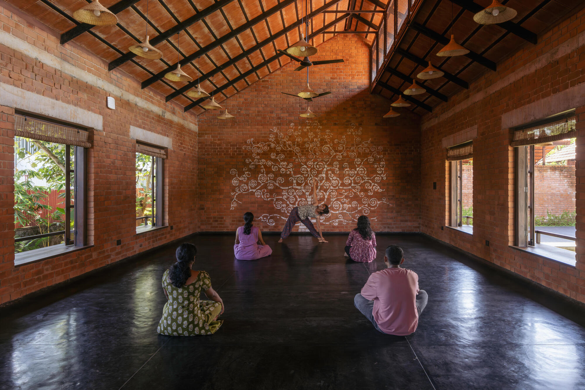 Śhālā Twam Community Hub / Bhoomija Creations