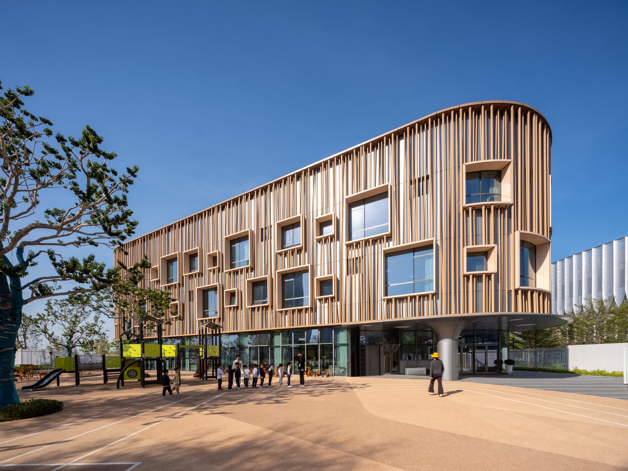 Shenzhen Mingwan School / Perkins&Will