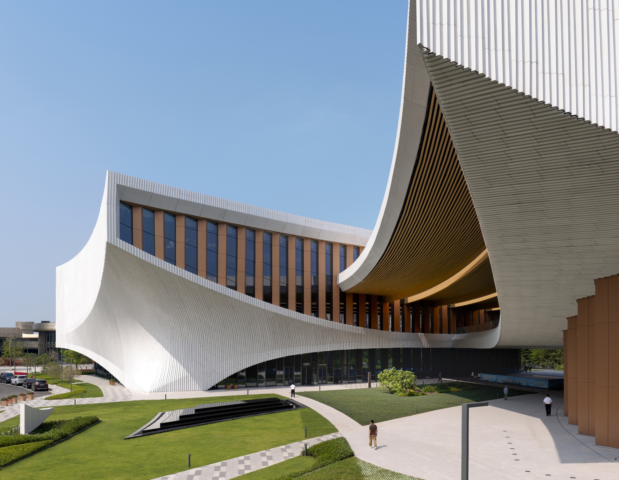 Songshan Lake Exhibition and Performance Centre / Zaha Hadid Architects