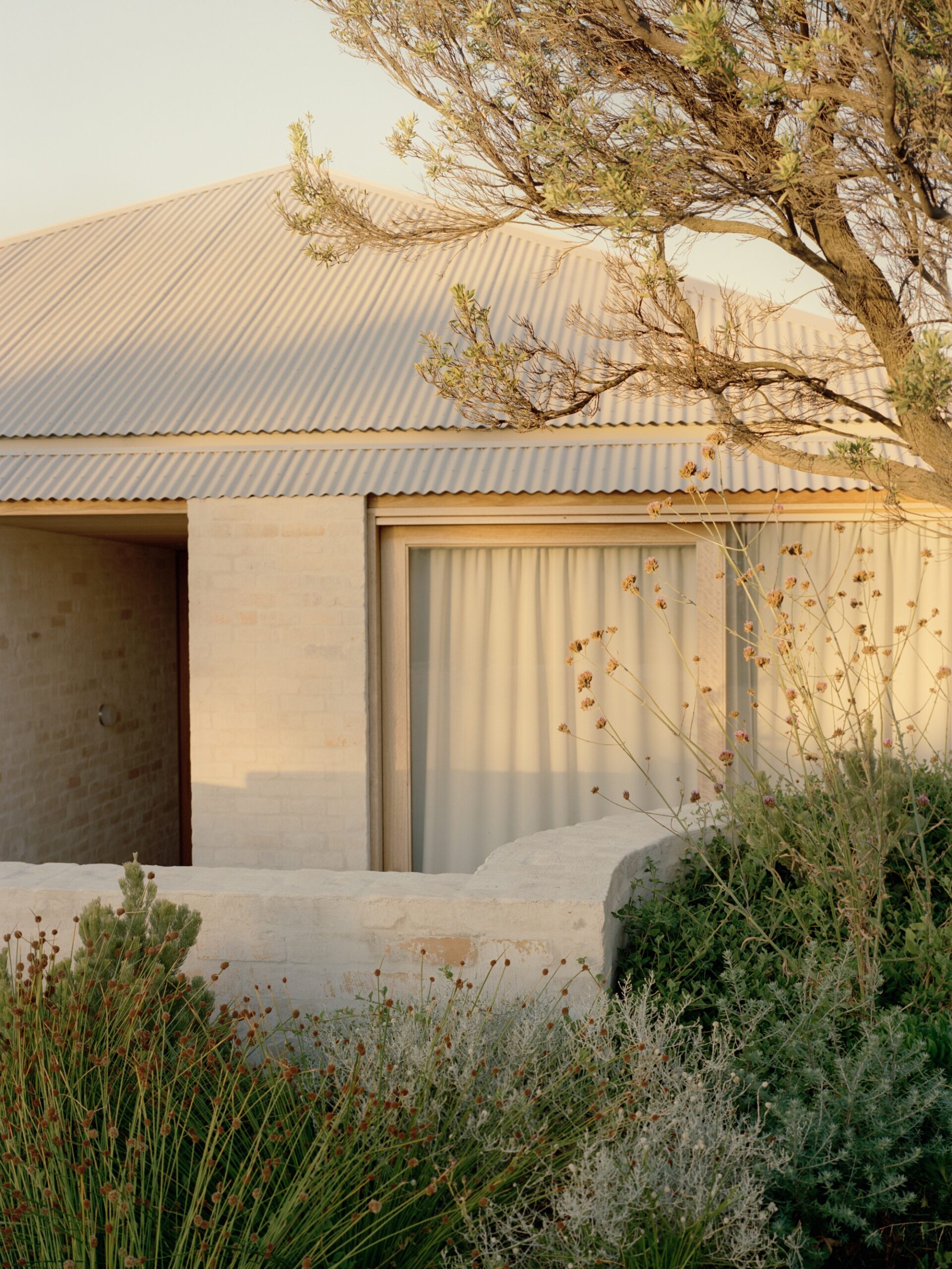 Sorrento House / Victoria Merrett Architects