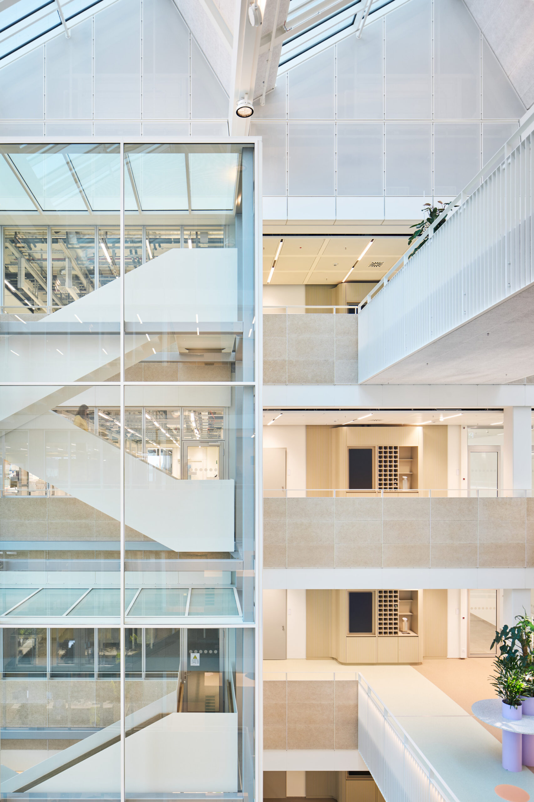 Интерьер Roche Diagnostic Innovation Center / Studio Alexander Fehre