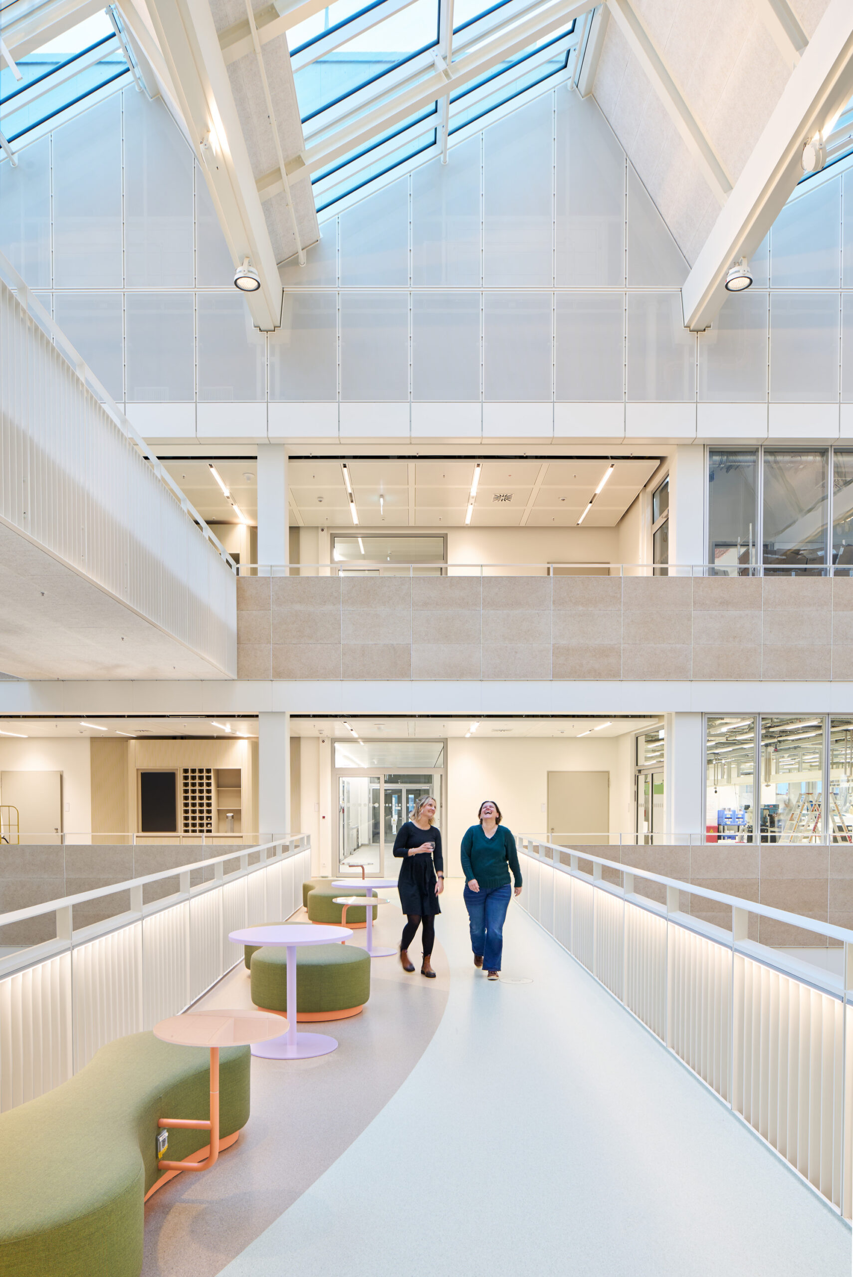 Интерьер Roche Diagnostic Innovation Center / Studio Alexander Fehre