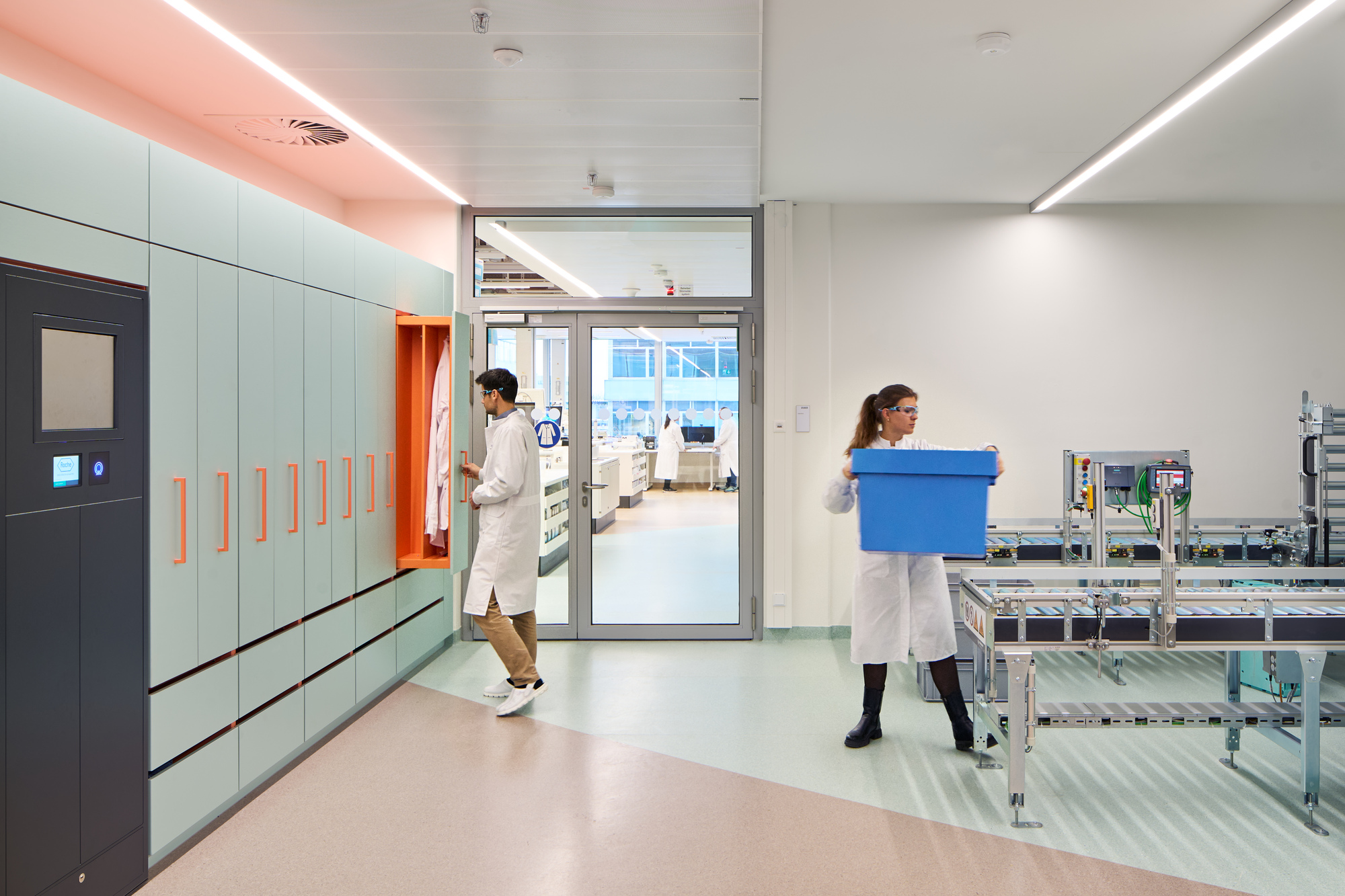 Интерьер Roche Diagnostic Innovation Center / Studio Alexander Fehre