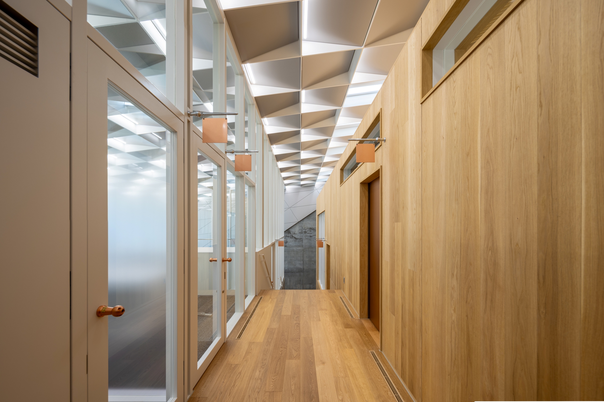 Офис Osaka Lightning Rod Industry в Сендае / T2P Architects Office
