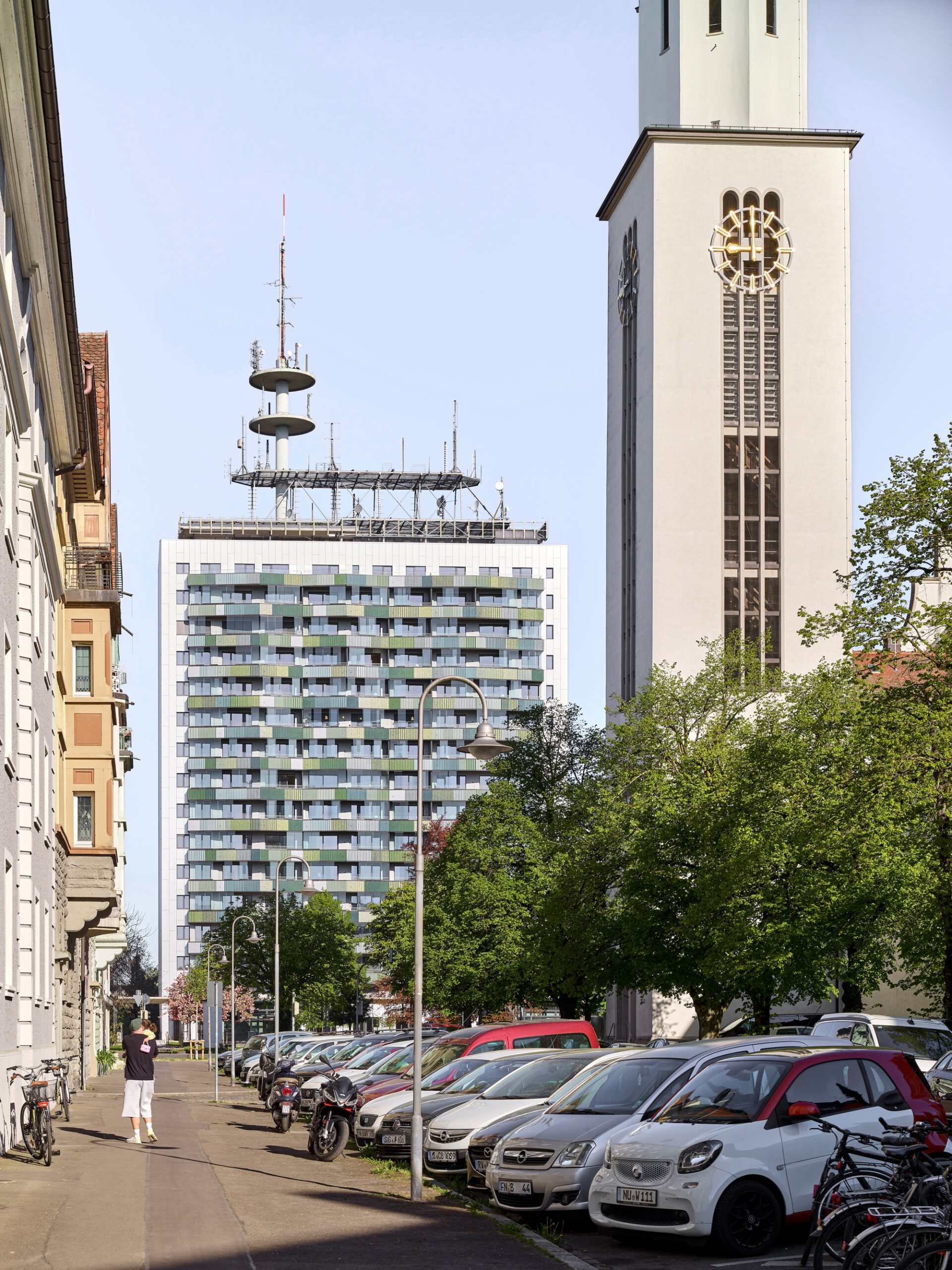 Telekom Tower в Констанце: адаптивная перестройка 1970-х офисов в жилой дом от Sauerbruch Hutton