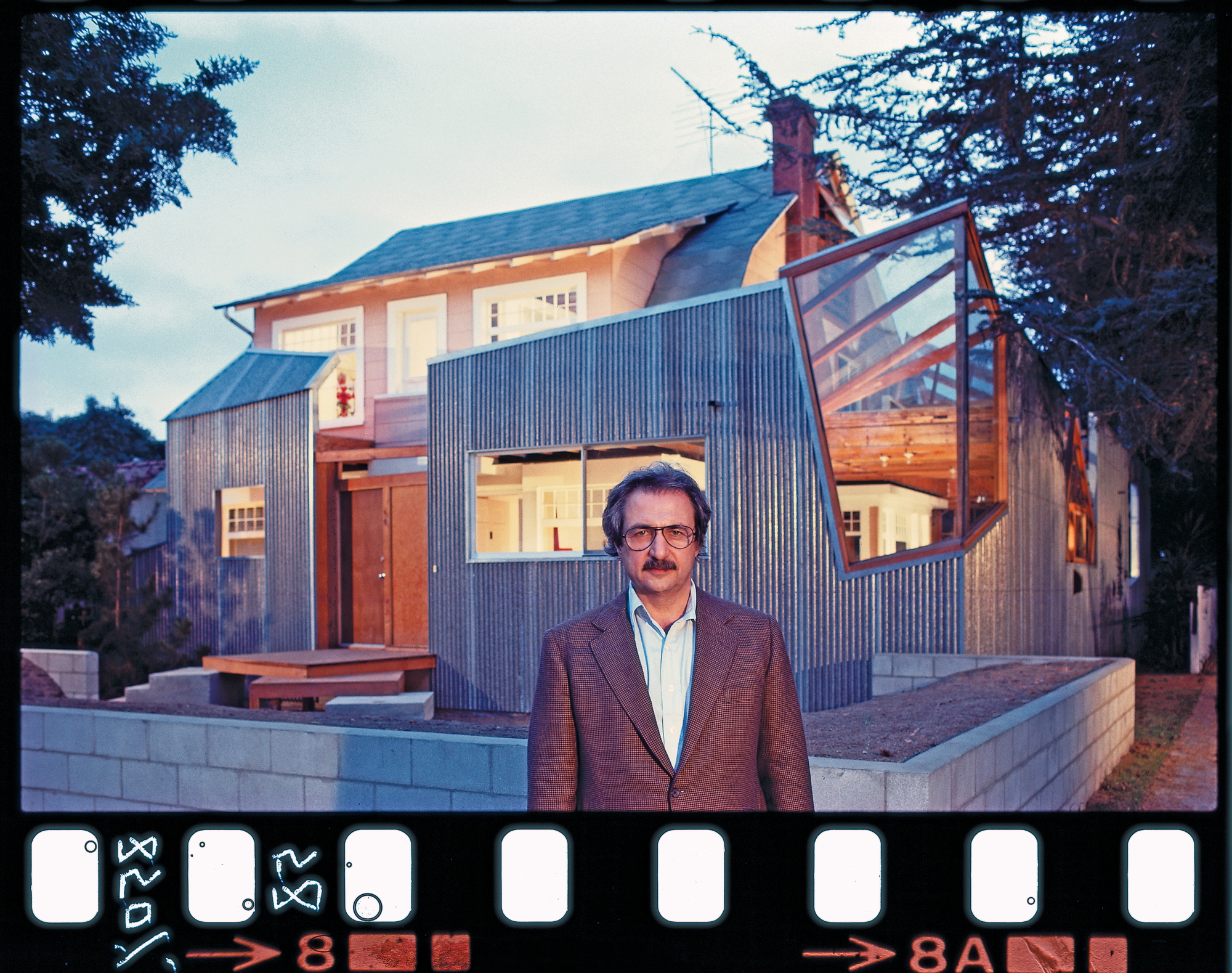 «The Century of Gehry»: в музее Serralves в Порту открывается ретроспектива Фрэнка Гери