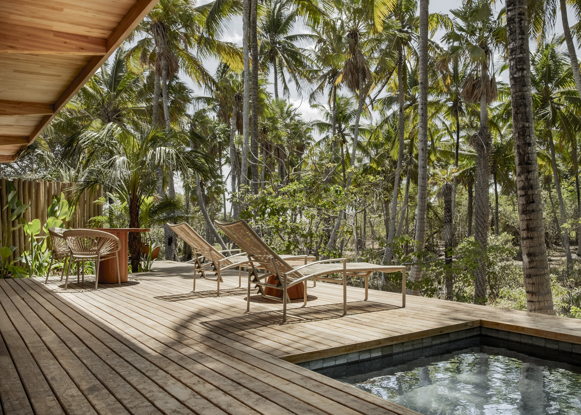 Casa Daia Bungalows / UNA Barbara e Valentim