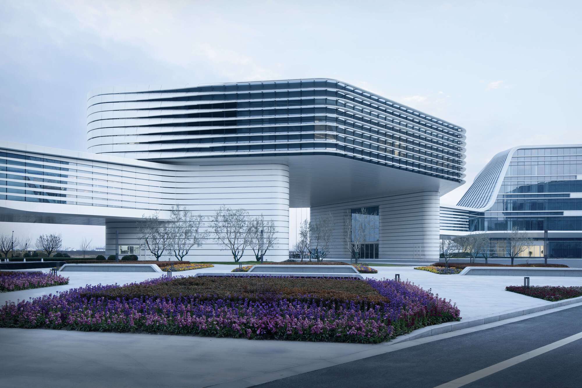 Zhenshi New Materials Industrial Park Phase I / YS-ONE DESIGN